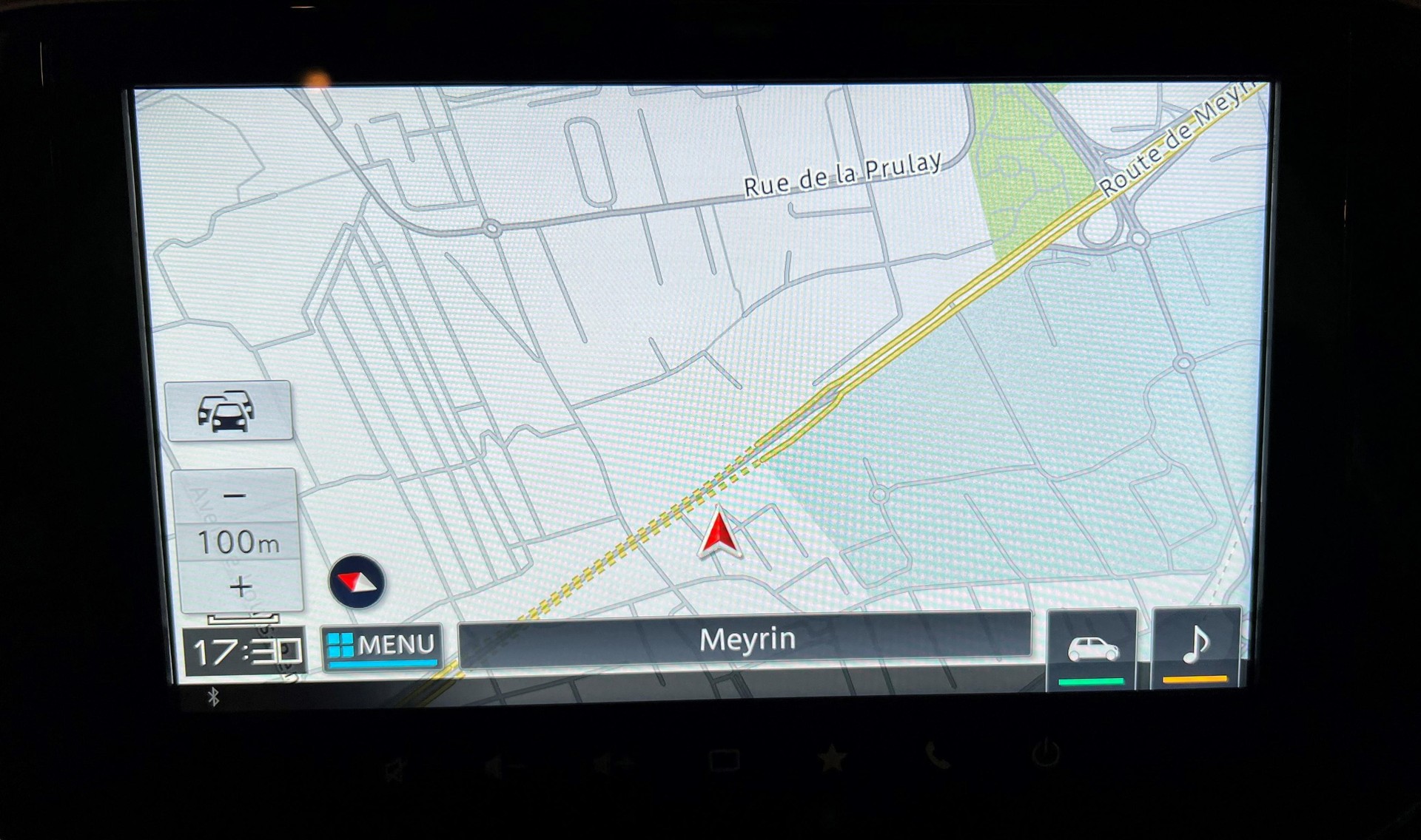 SUZUKI Swift 1.2 Sakura Top Hybrid - 12