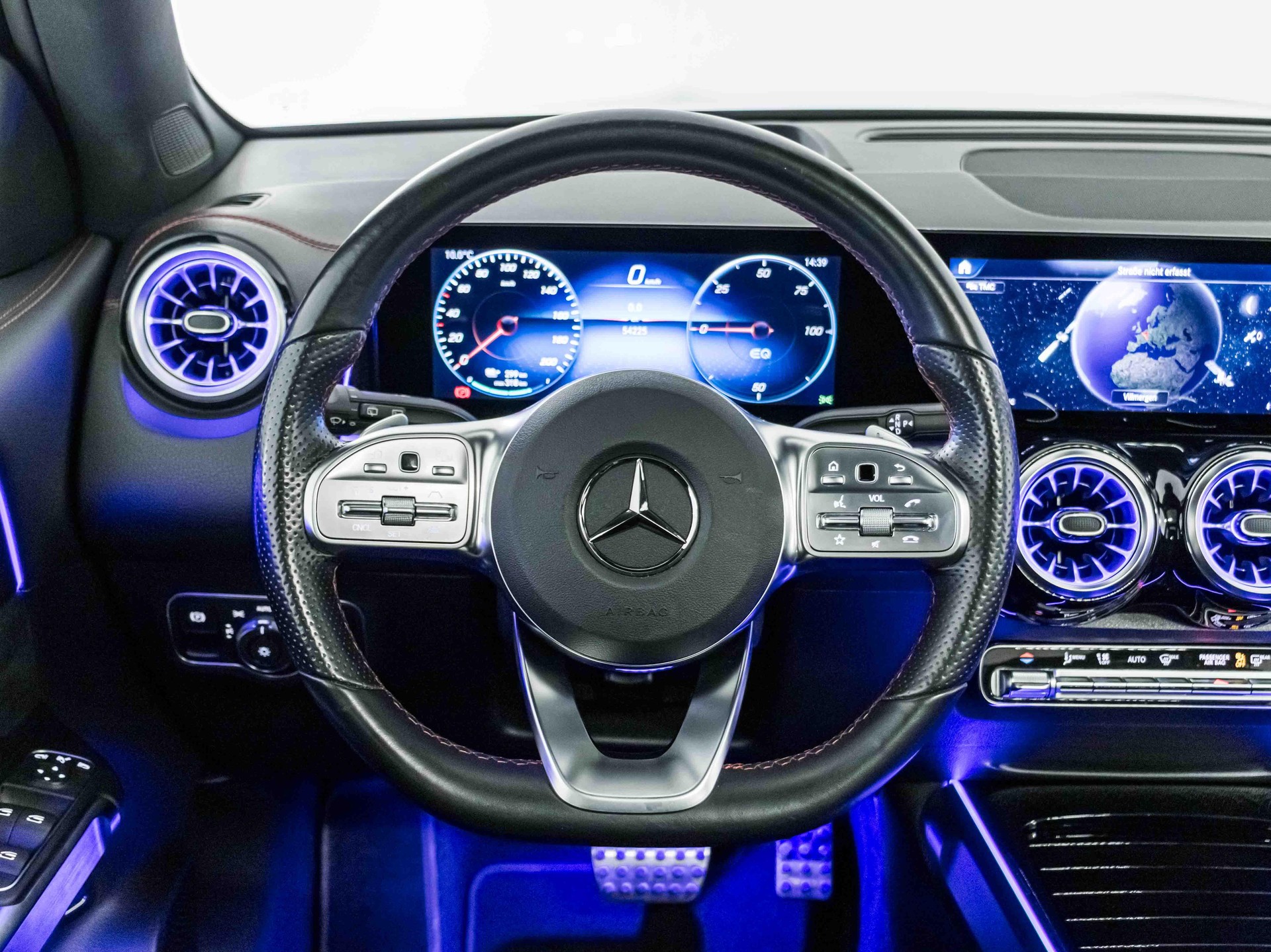 MERCEDES-BENZ EQB 350 4MATIC - 11