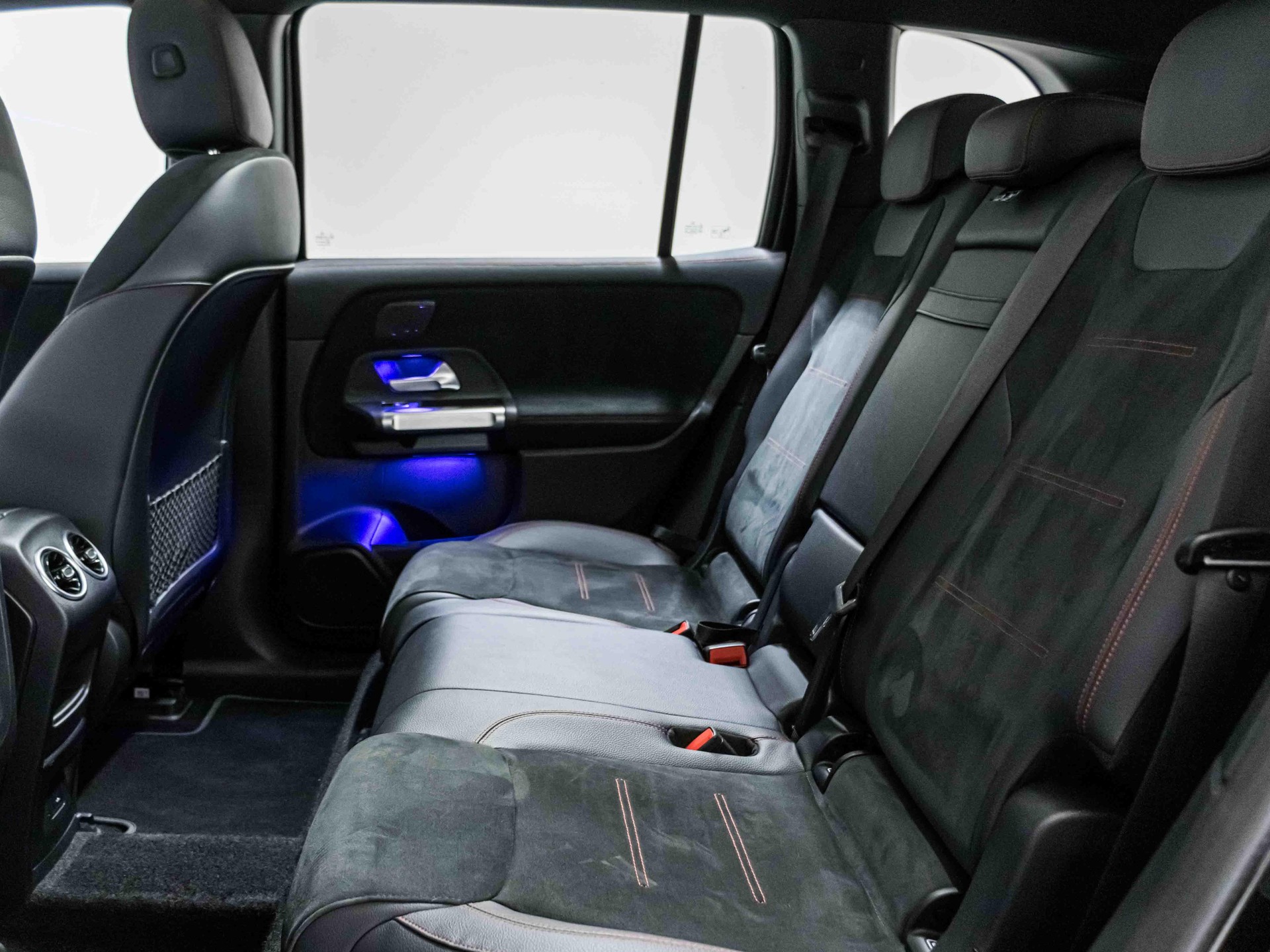 MERCEDES-BENZ EQB 350 4MATIC - 8