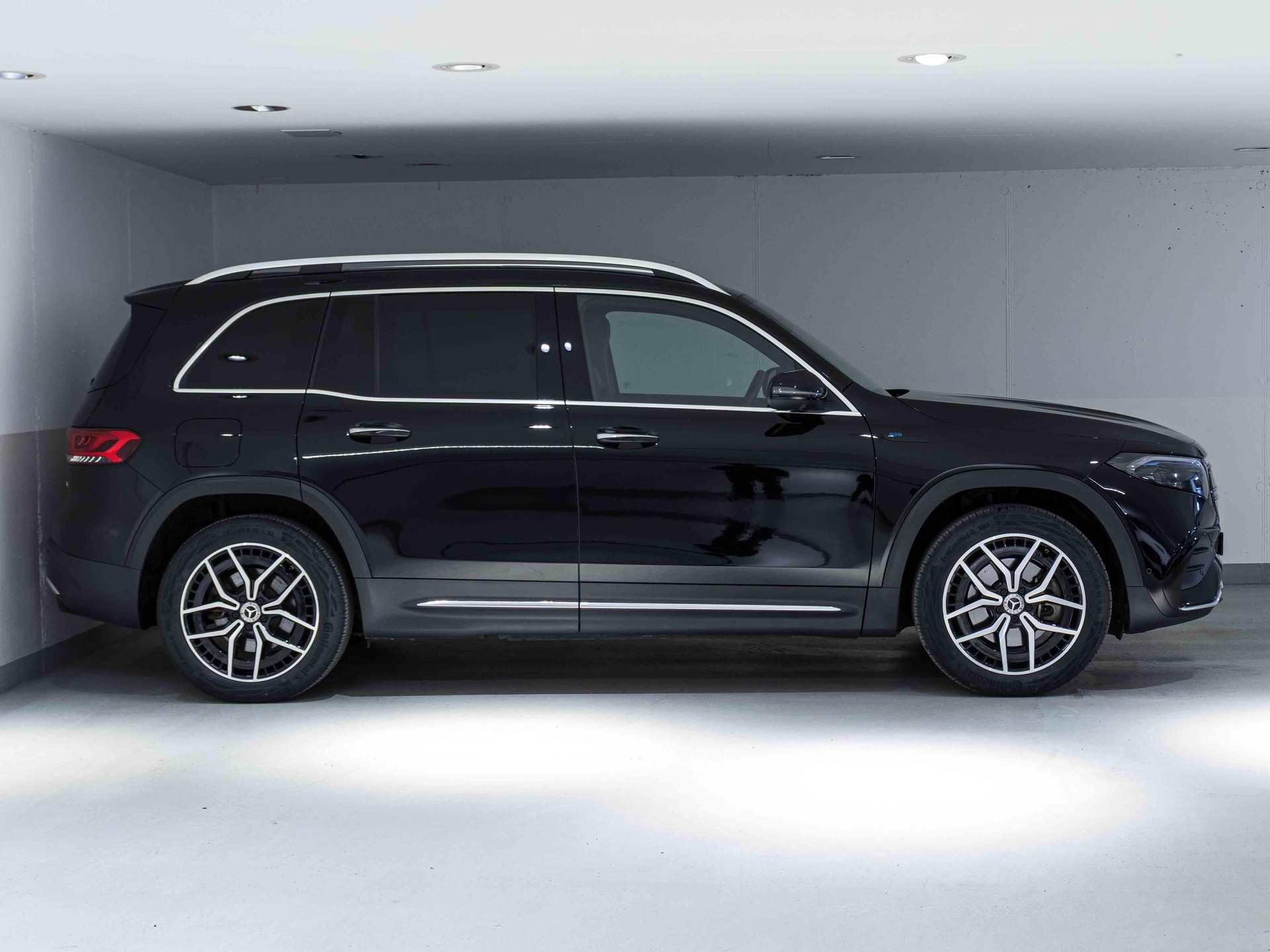 MERCEDES-BENZ EQB 350 4MATIC - 2