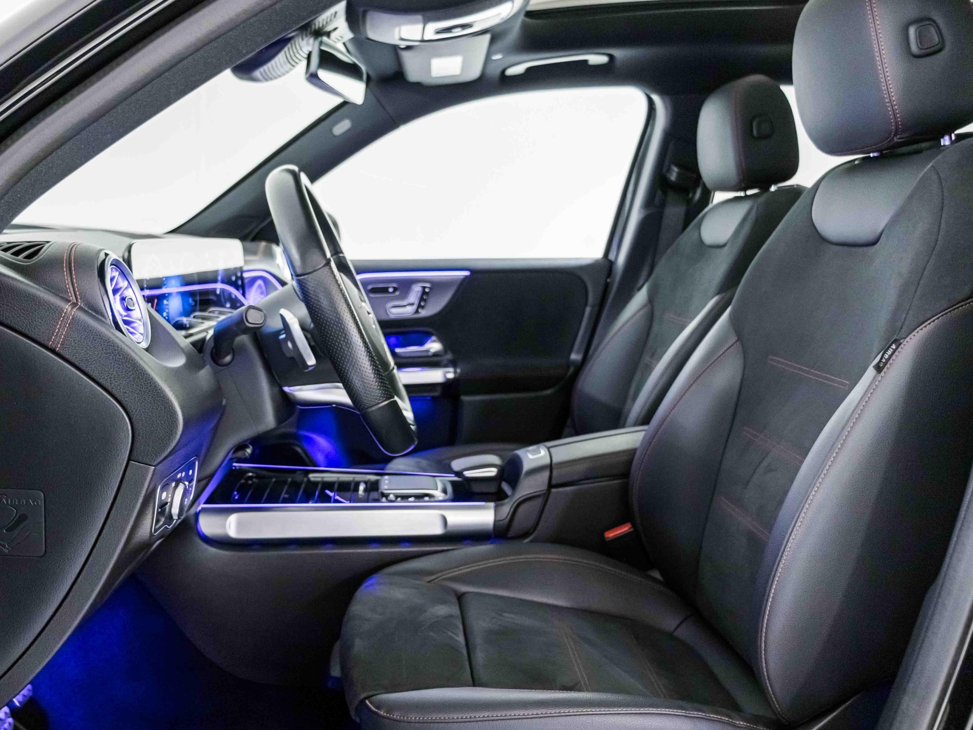 MERCEDES-BENZ EQB 350 4MATIC - 7