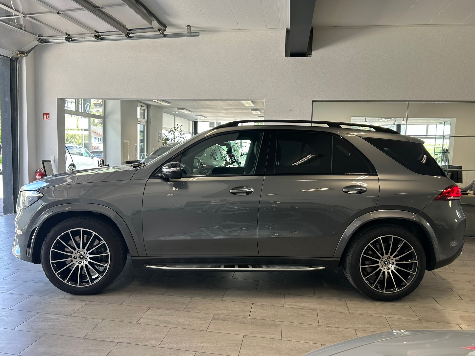 MERCEDES-BENZ GLE 450 4Matic AMG Line 9G-Tronic - 4
