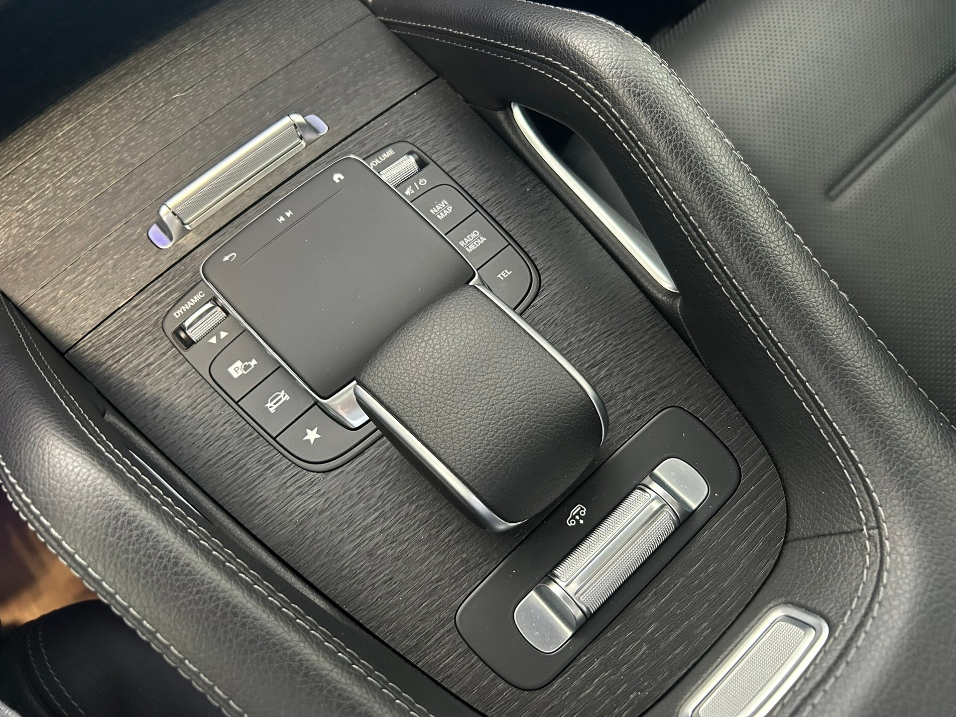 MERCEDES-BENZ GLE 450 4Matic AMG Line 9G-Tronic - 15