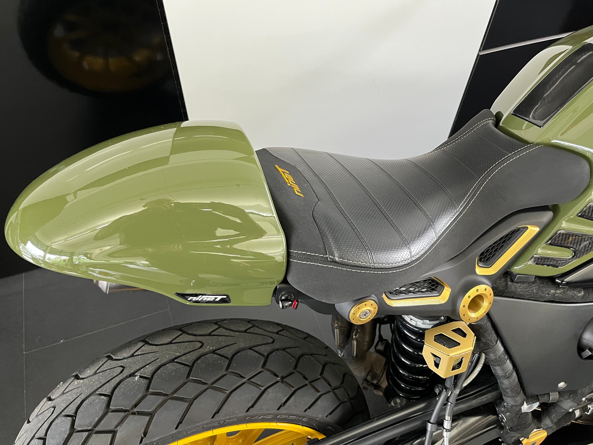 BMW R nineT Racer ABS - 8