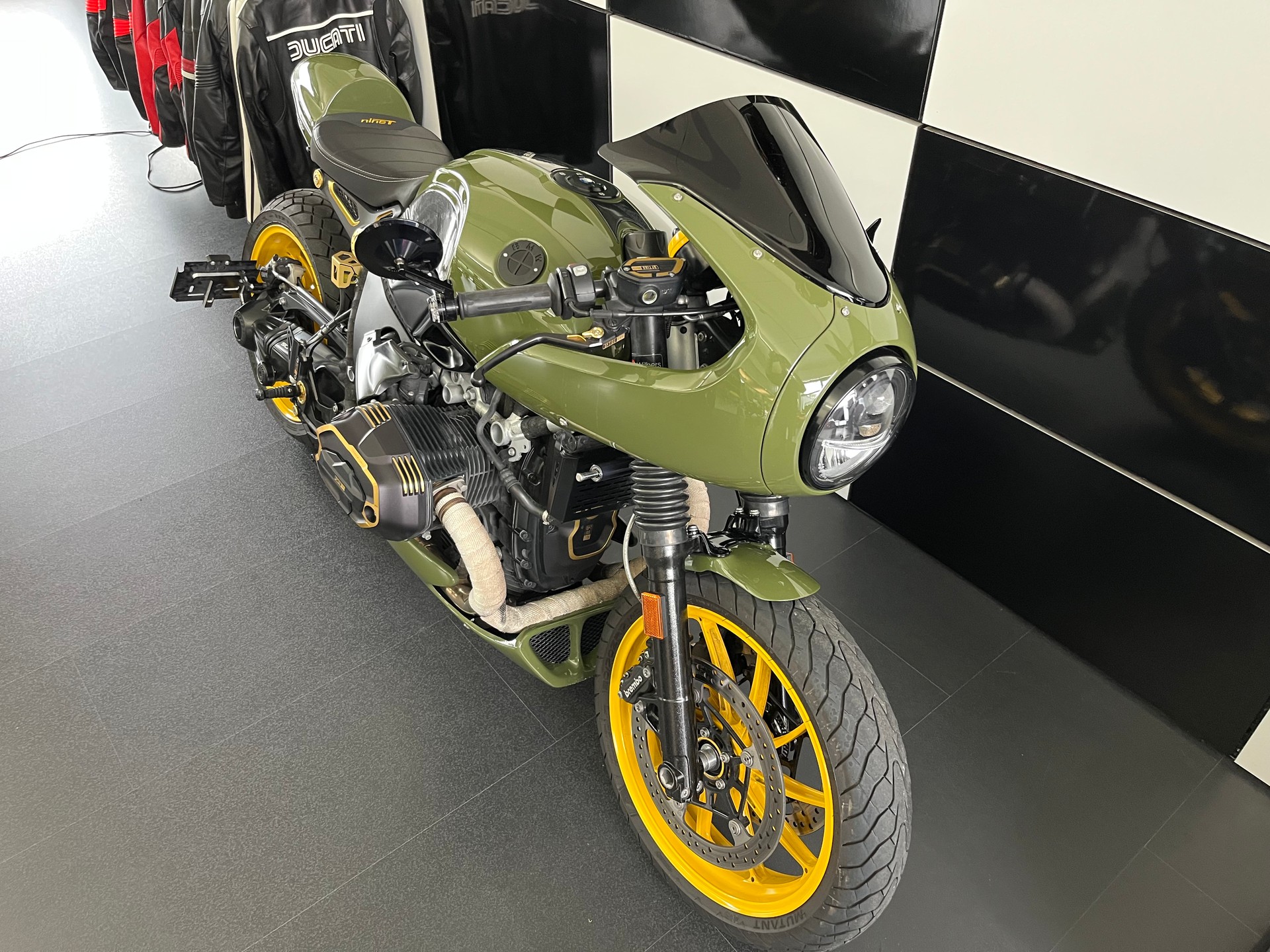 BMW R nineT Racer ABS - 10