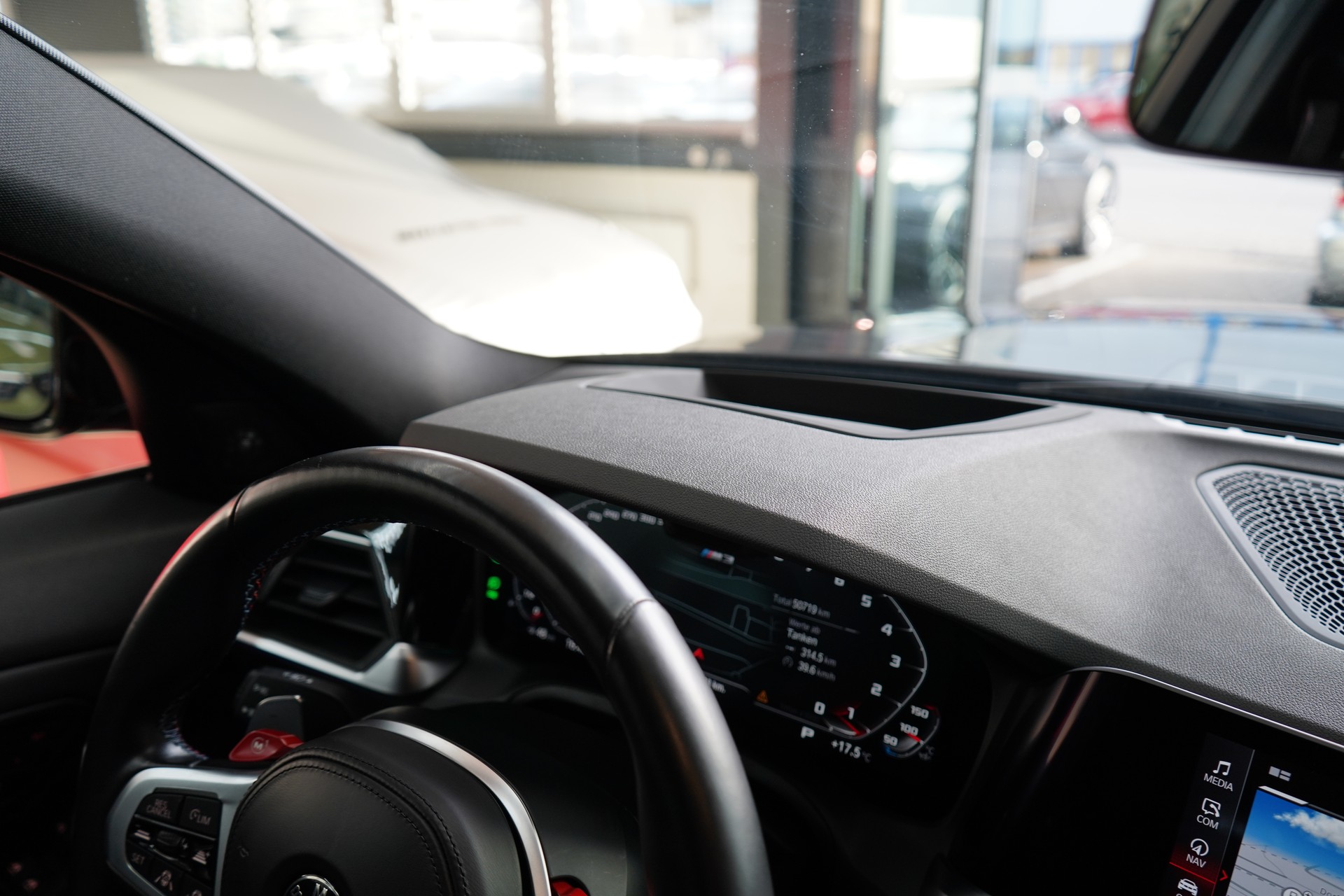 BMW M3 Competition - 29