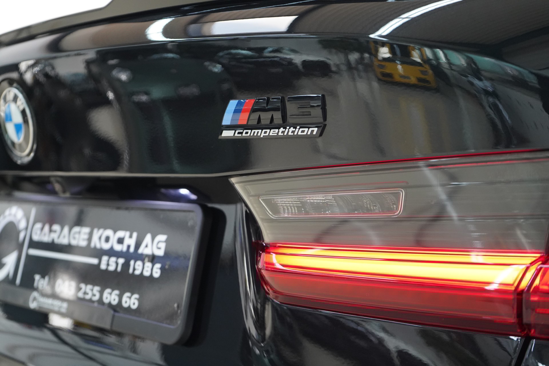 BMW M3 Competition - 11