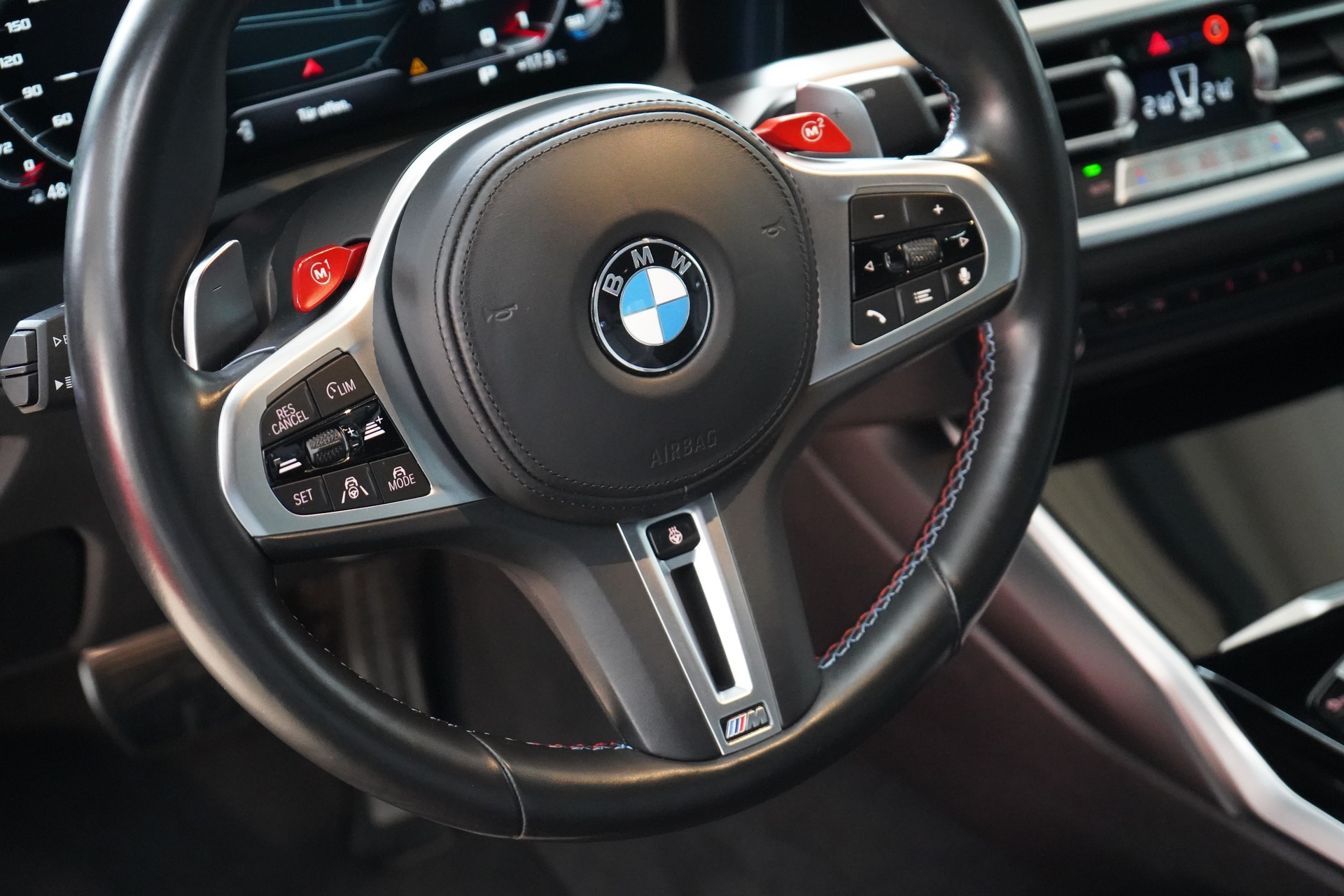 BMW M3 Competition - 17