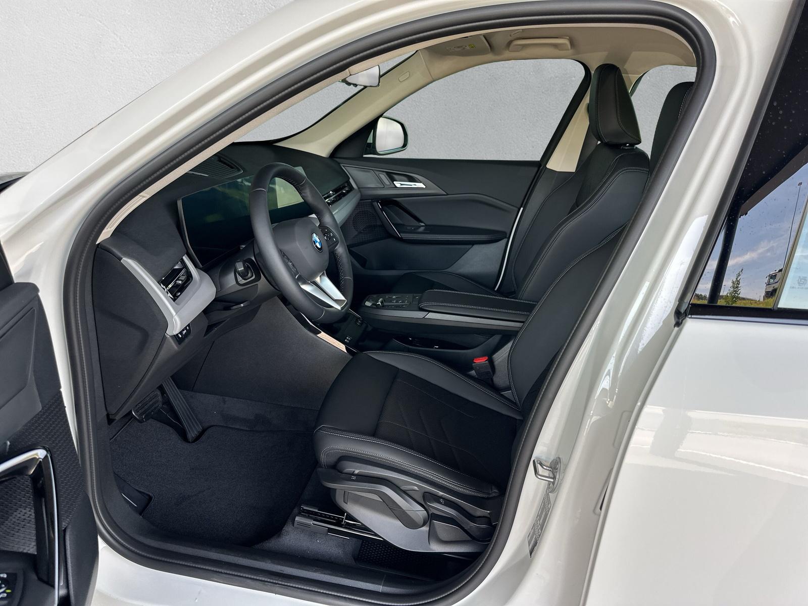 BMW X1 18i sDrive - 11
