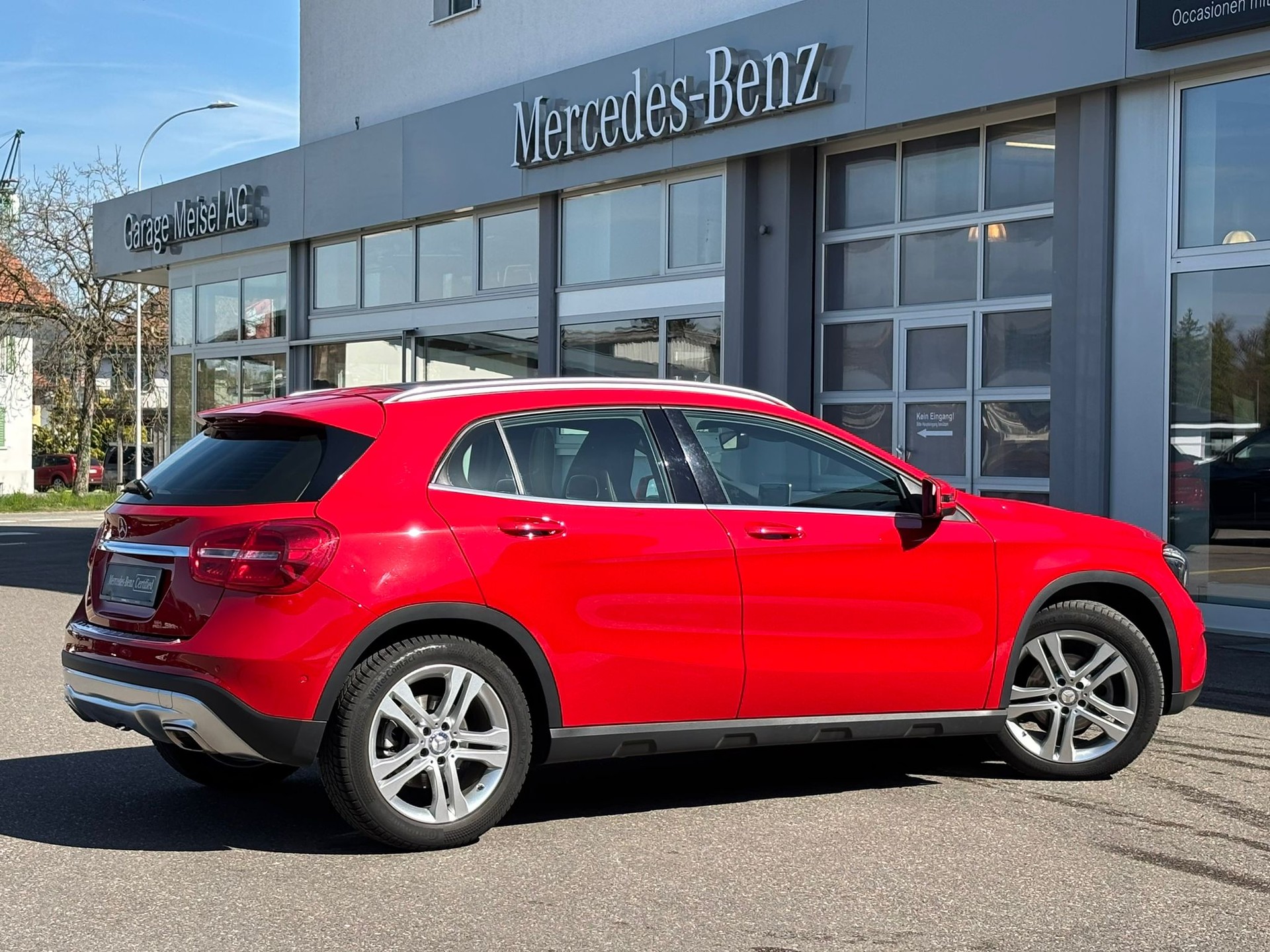 MERCEDES-BENZ GLA 200d Urban 4Matic - 3