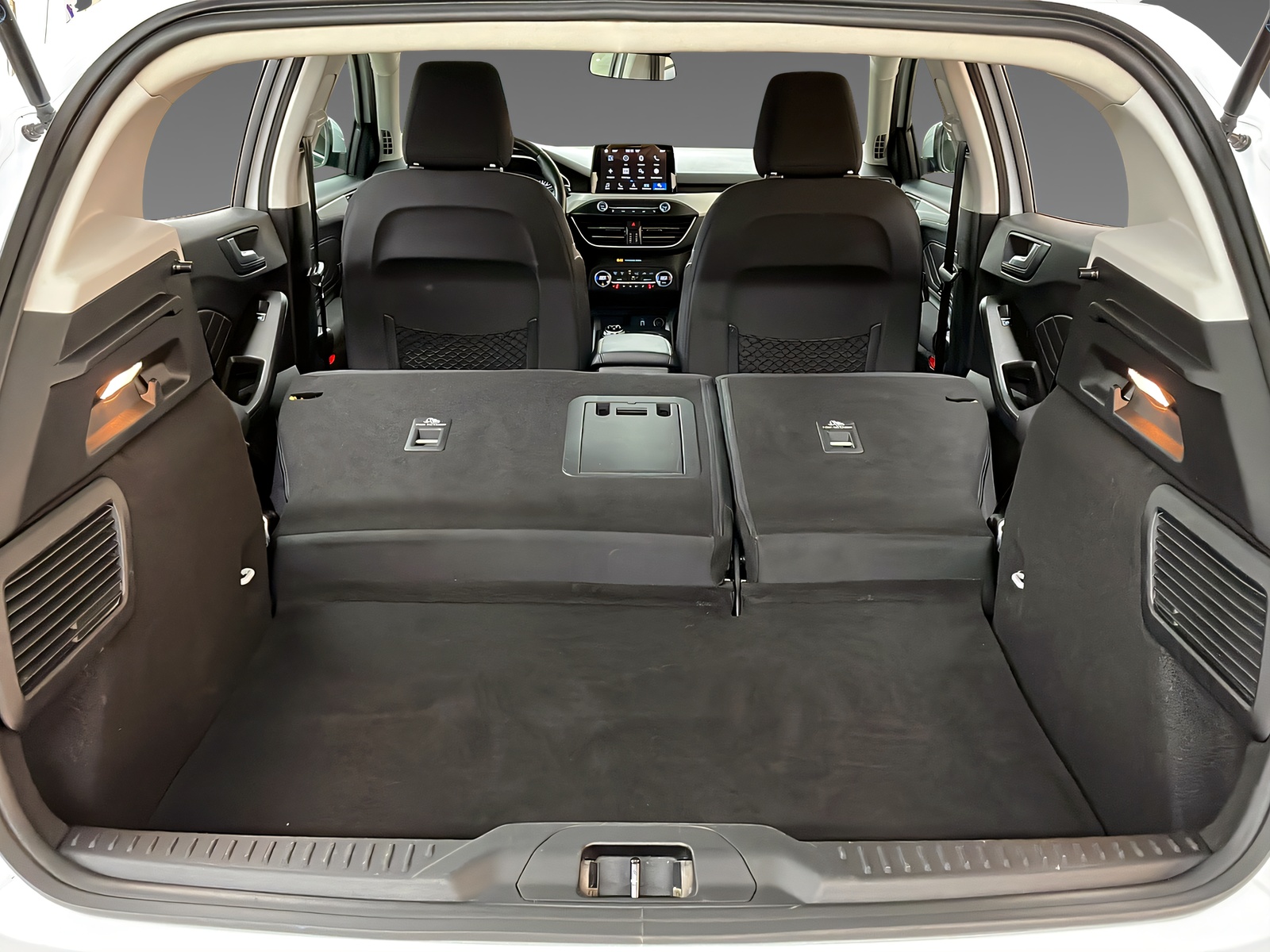 FORD Focus 1.0i EcoB 125 Trend+ - 14