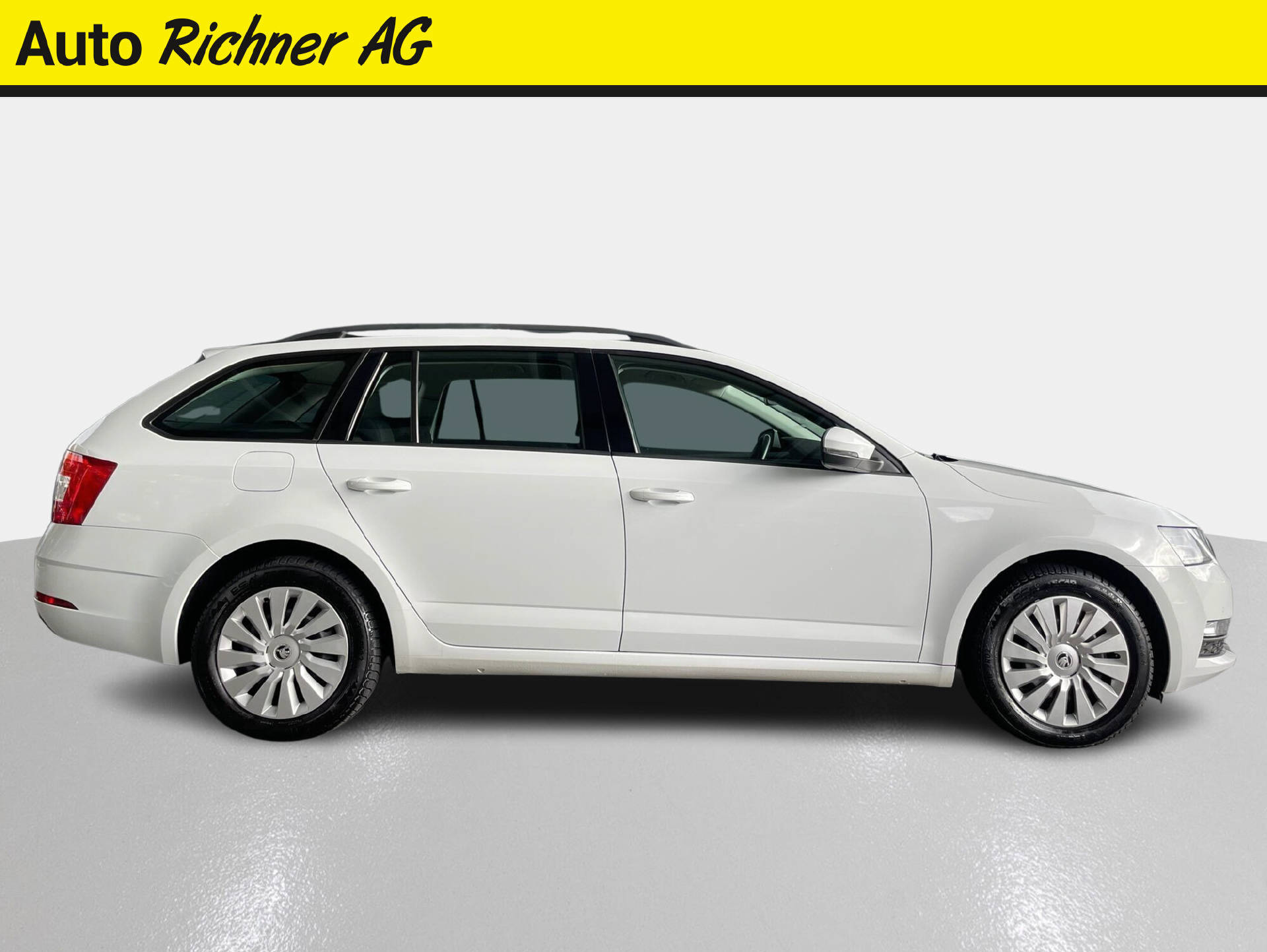 SKODA Octavia Combi 2.0 TDI 184 Ambition 4×4 DSG-2