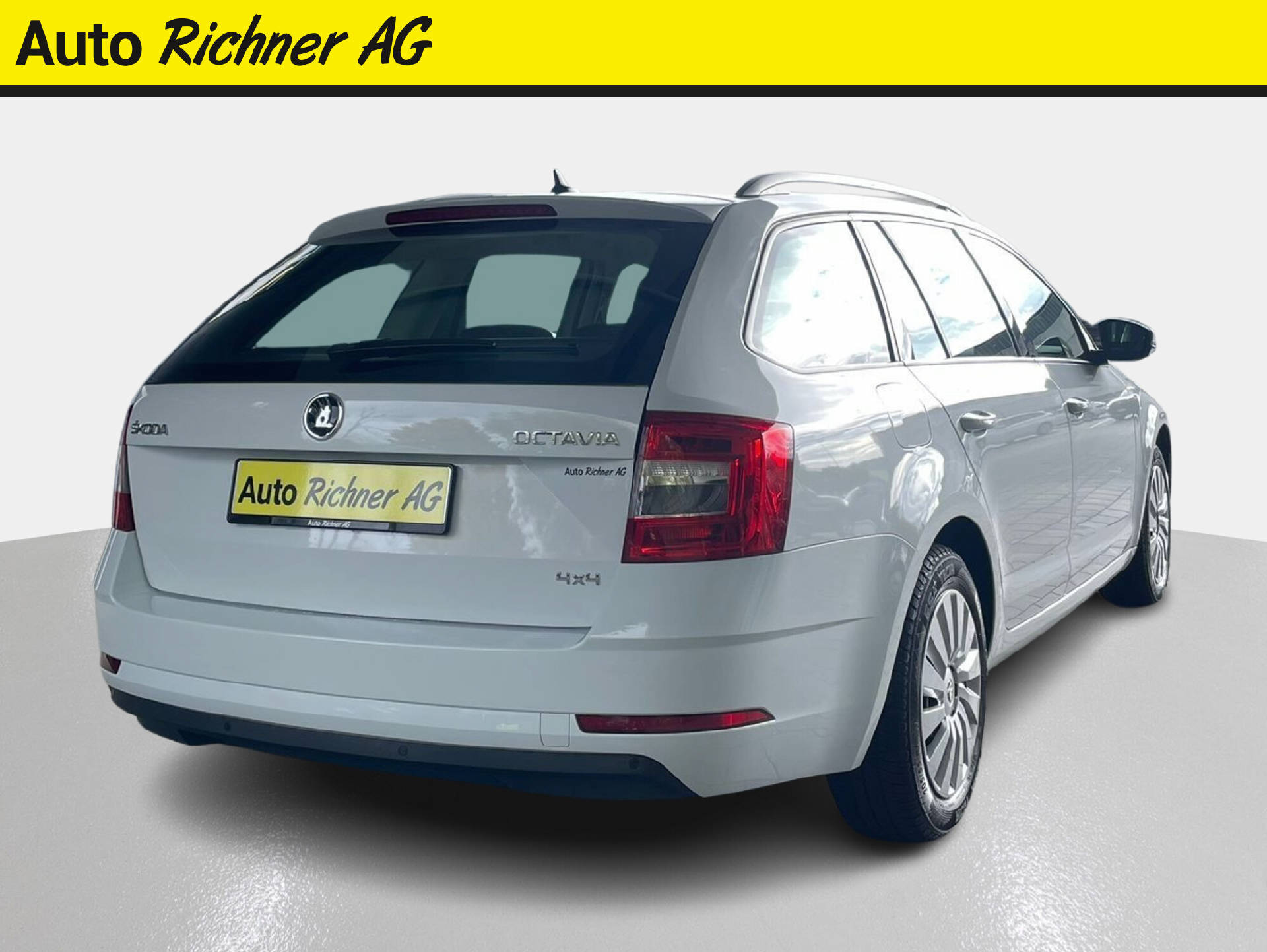 SKODA Octavia Combi 2.0 TDI 184 Ambition 4×4 DSG-3