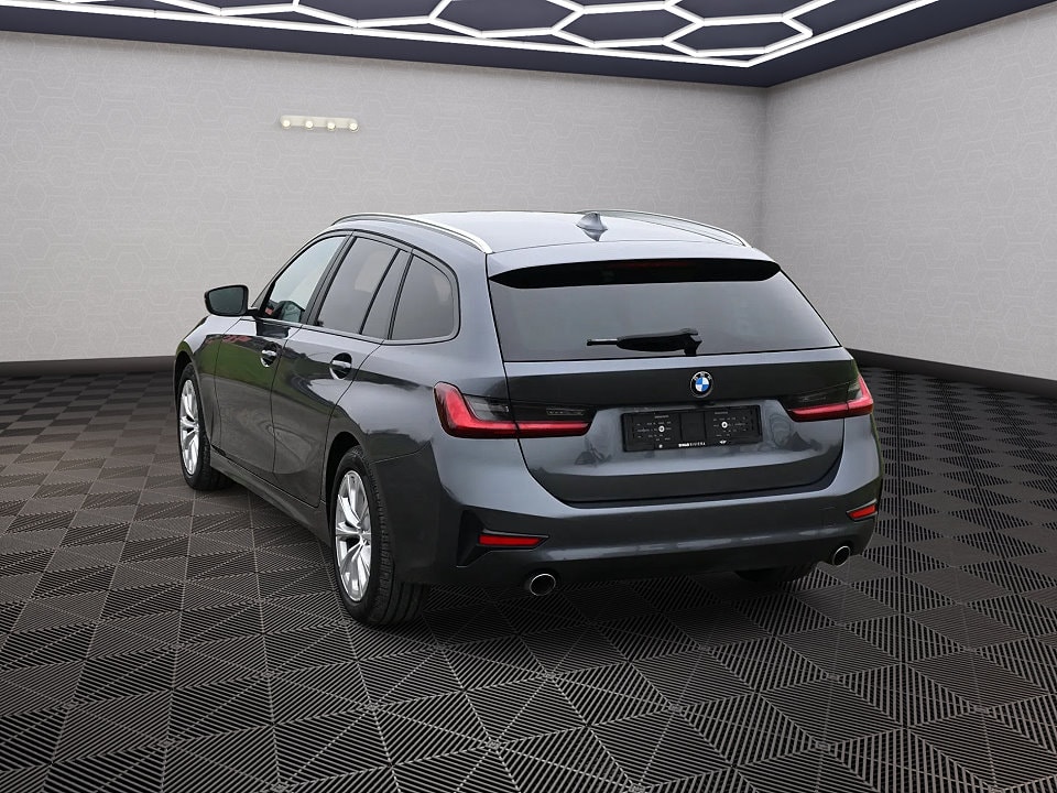 BMW 318d 48V Touring Steptronic - 4