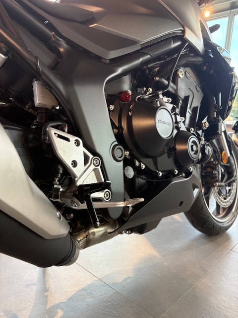 HONDA CB 1000 Hornet - 10