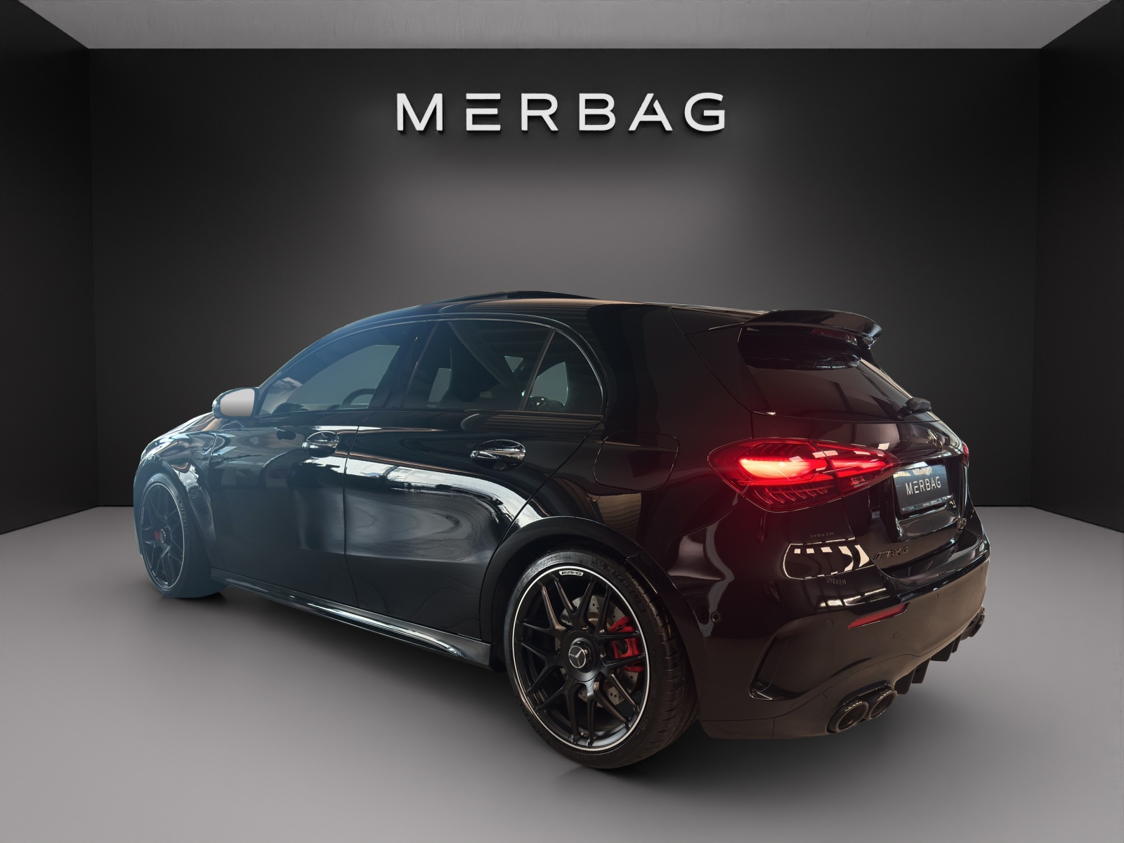 MERCEDES-BENZ A AMG 45 S 4Matic 8G-DCT - 4