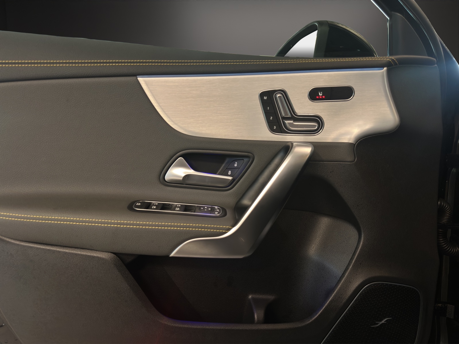 MERCEDES-BENZ A AMG 45 S 4Matic 8G-DCT - 13