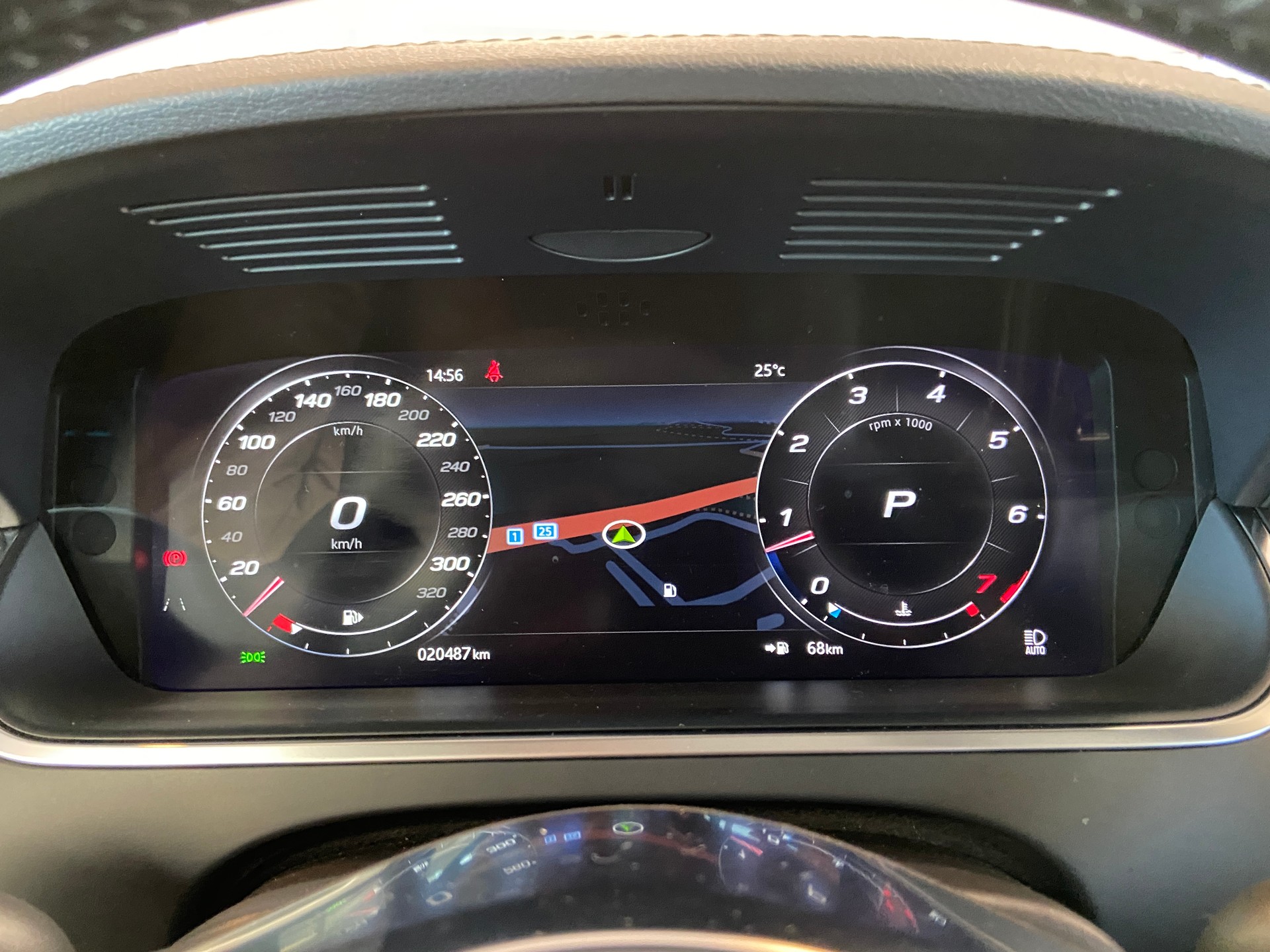 JAGUAR F-Type Coupé 2.0 R-Dynamic Black - 9