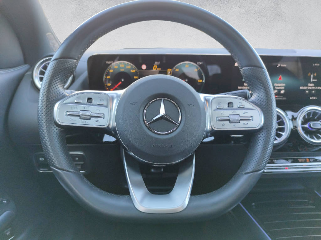 MERCEDES-BENZ EQA 350 AMG Line 4Matic Swiss Star - 12