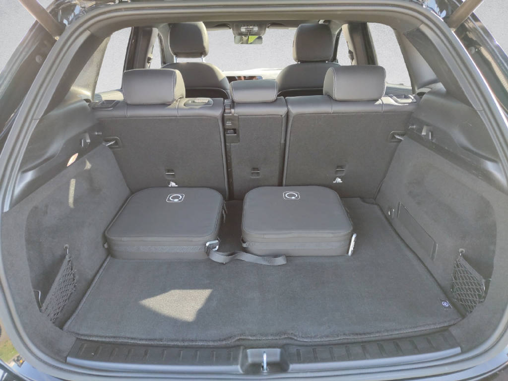 MERCEDES-BENZ EQA 350 AMG Line 4Matic Swiss Star - 8