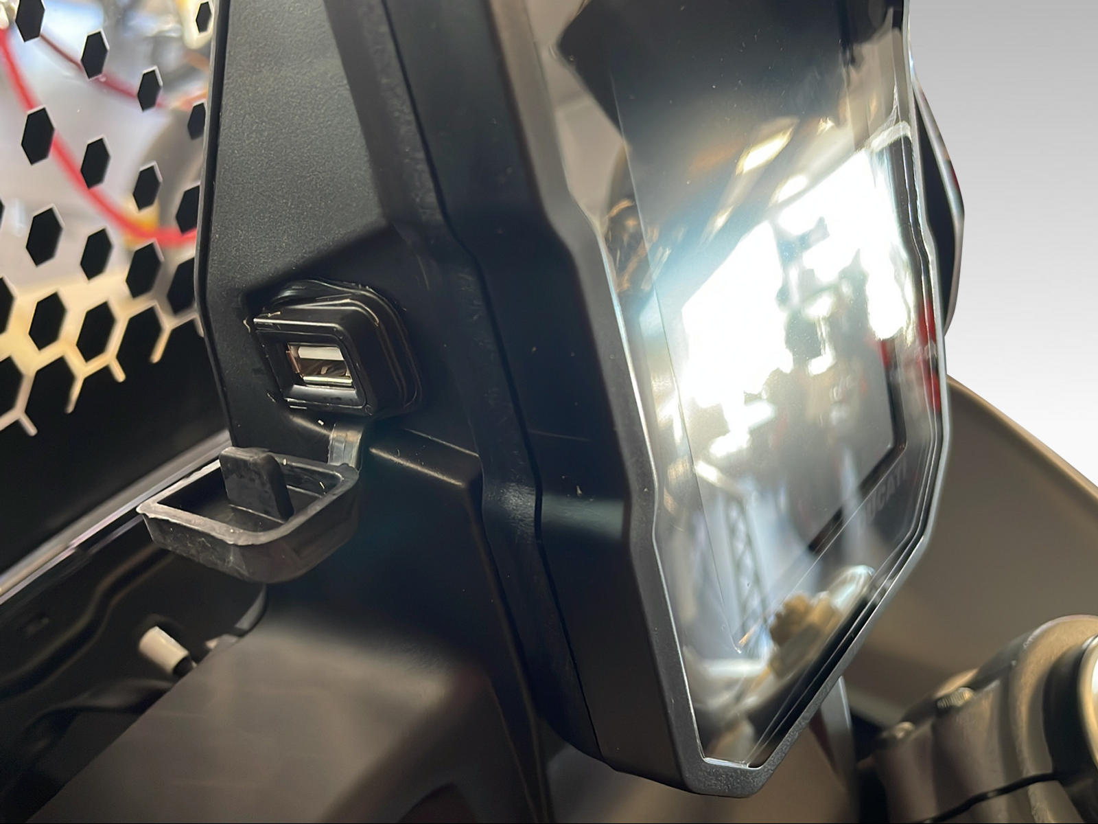 DUCATI 937 Desert X ABS - 8