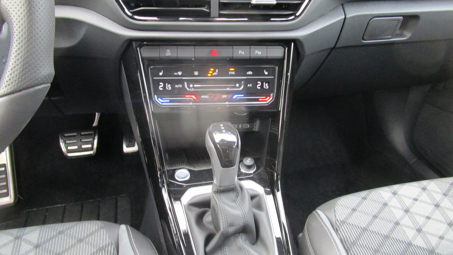 VW T-Roc 1.5 TSI EVO R-Line DSG - 14