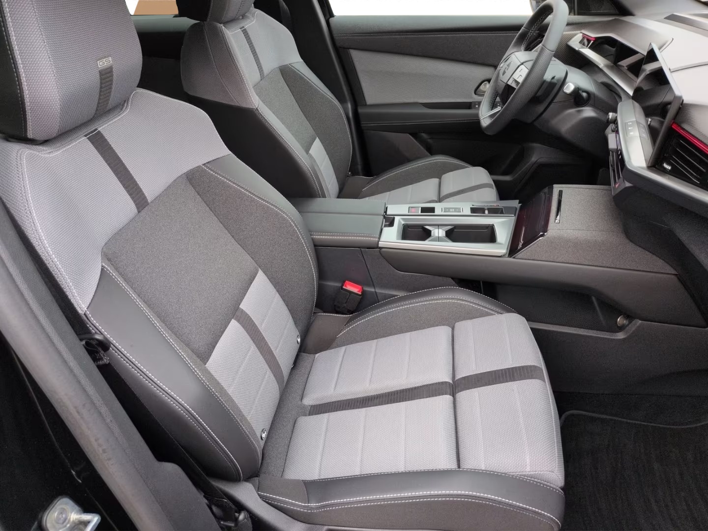 OPEL Grandland-e GS Anhängerkupplung - 22