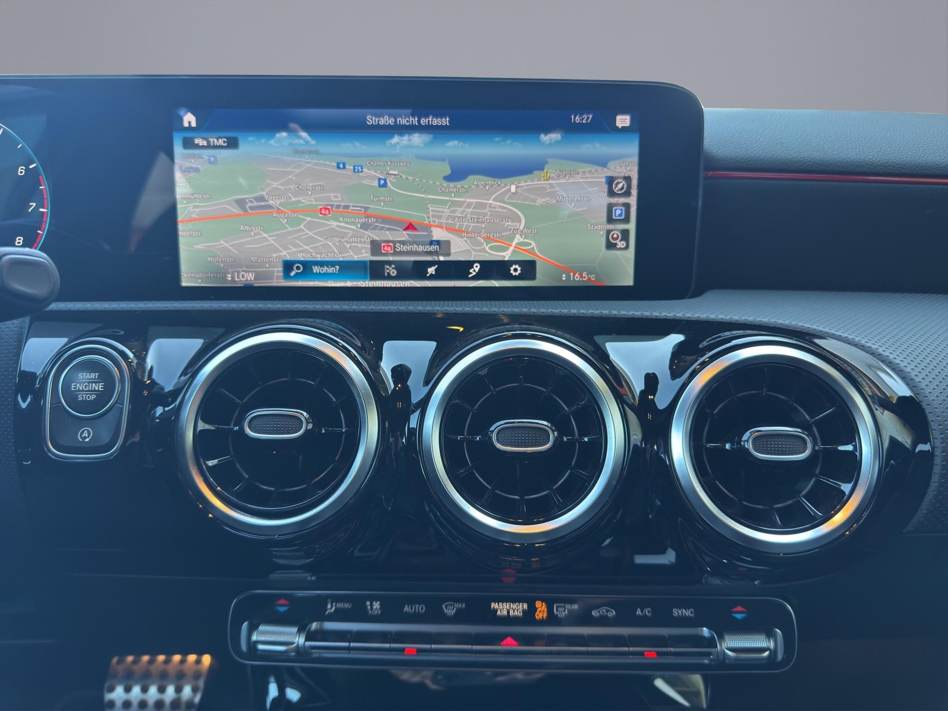 MERCEDES-BENZ A 200 AMG Line Limousine - 15