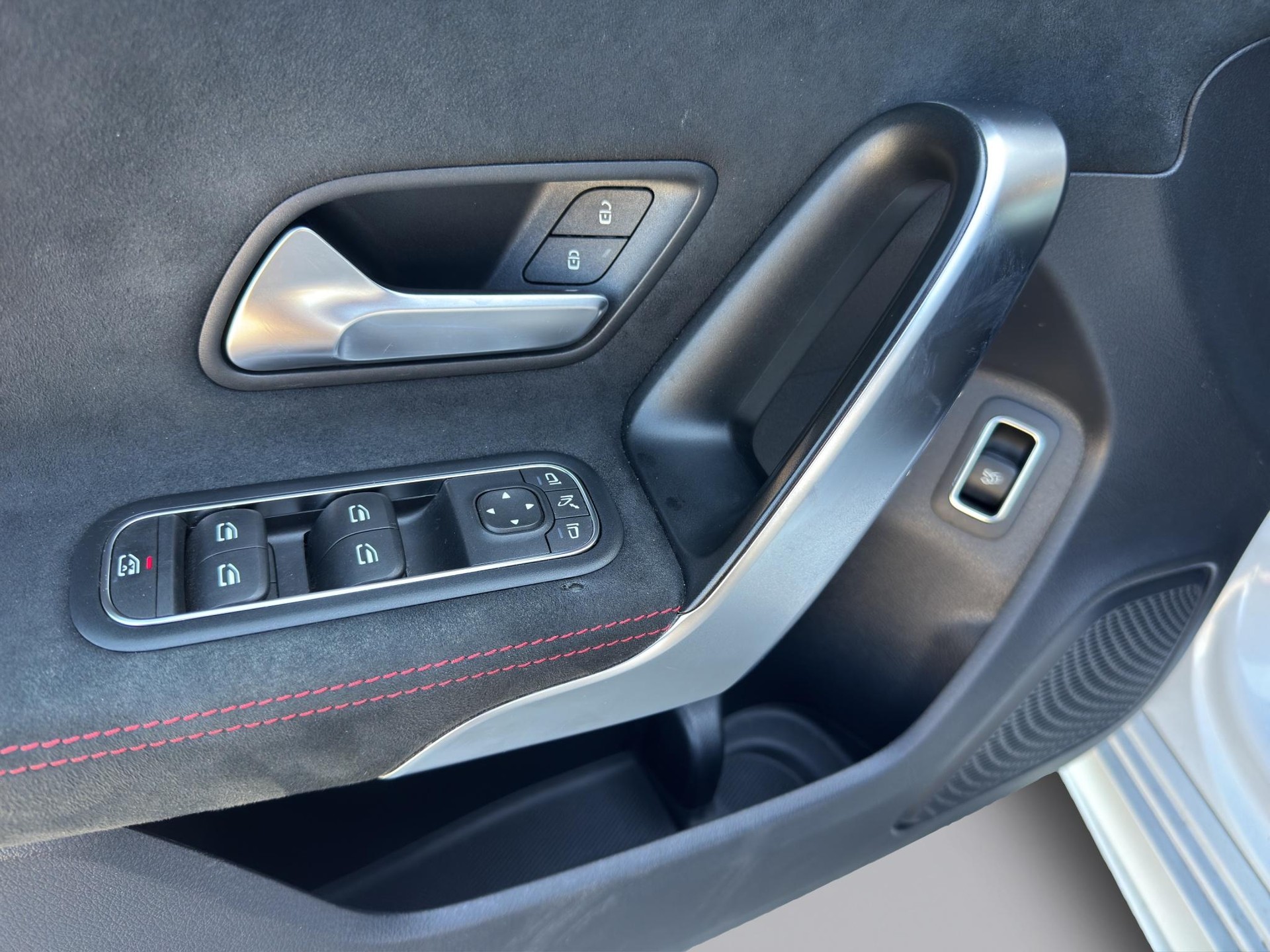 MERCEDES-BENZ A 200 AMG Line Limousine - 10