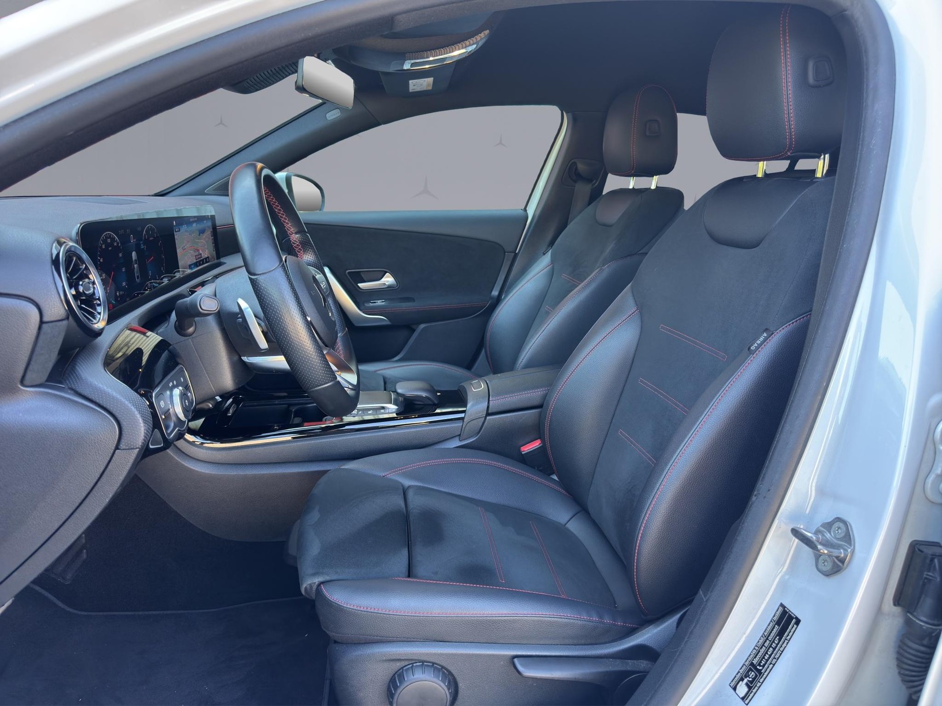 MERCEDES-BENZ A 200 AMG Line Limousine - 9