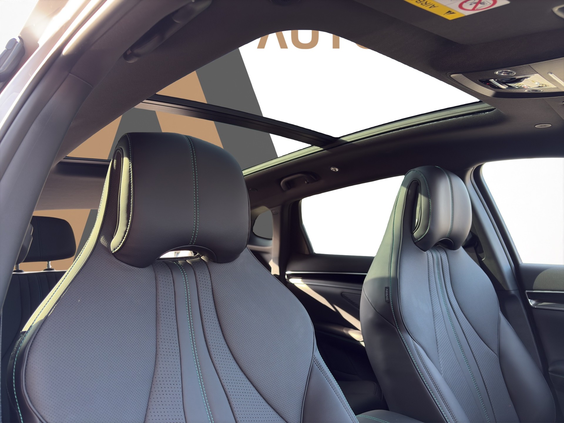BYD Seal U DM-i Design AWD - 18