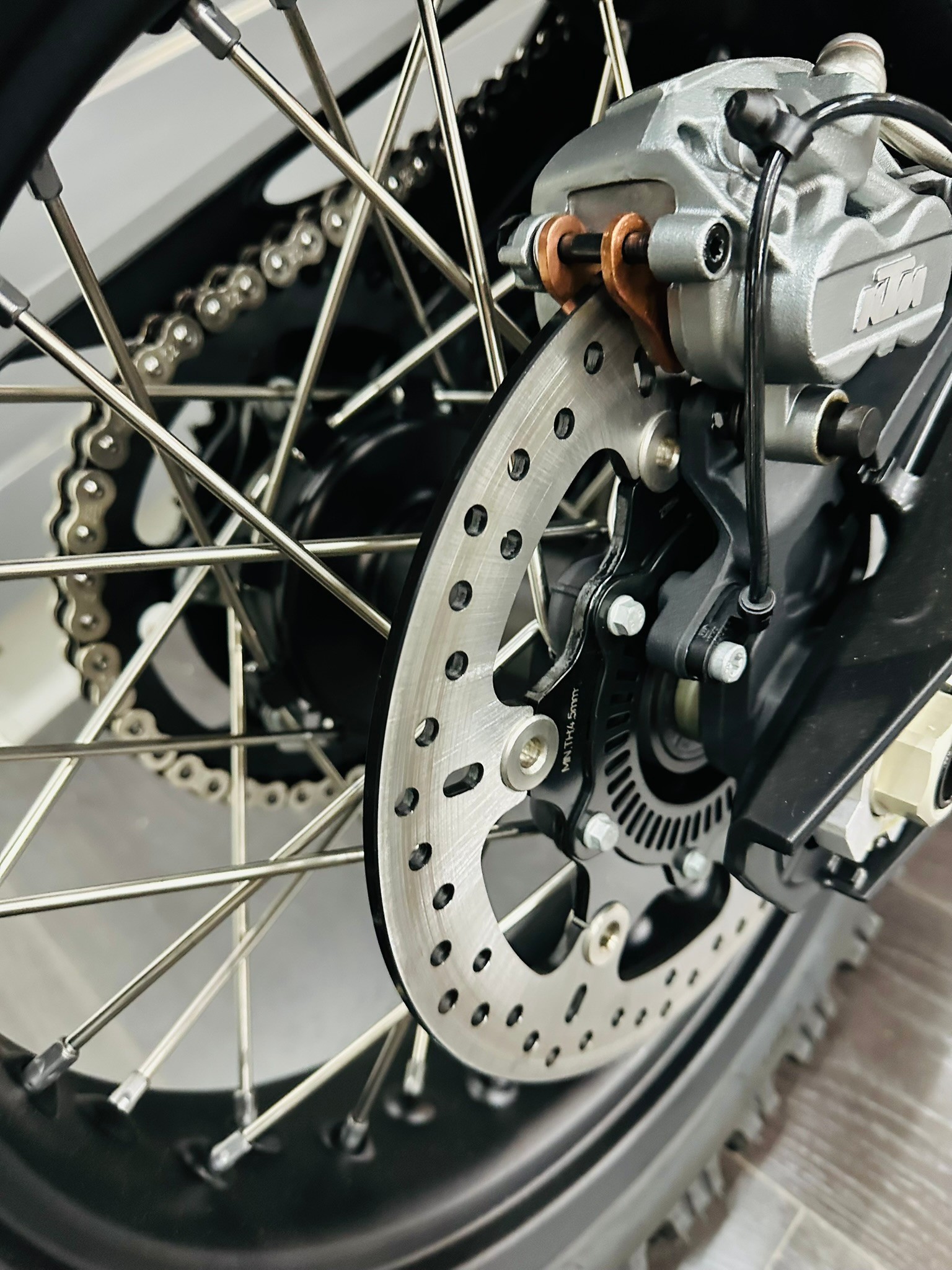 KTM 890 Adventure R - 7