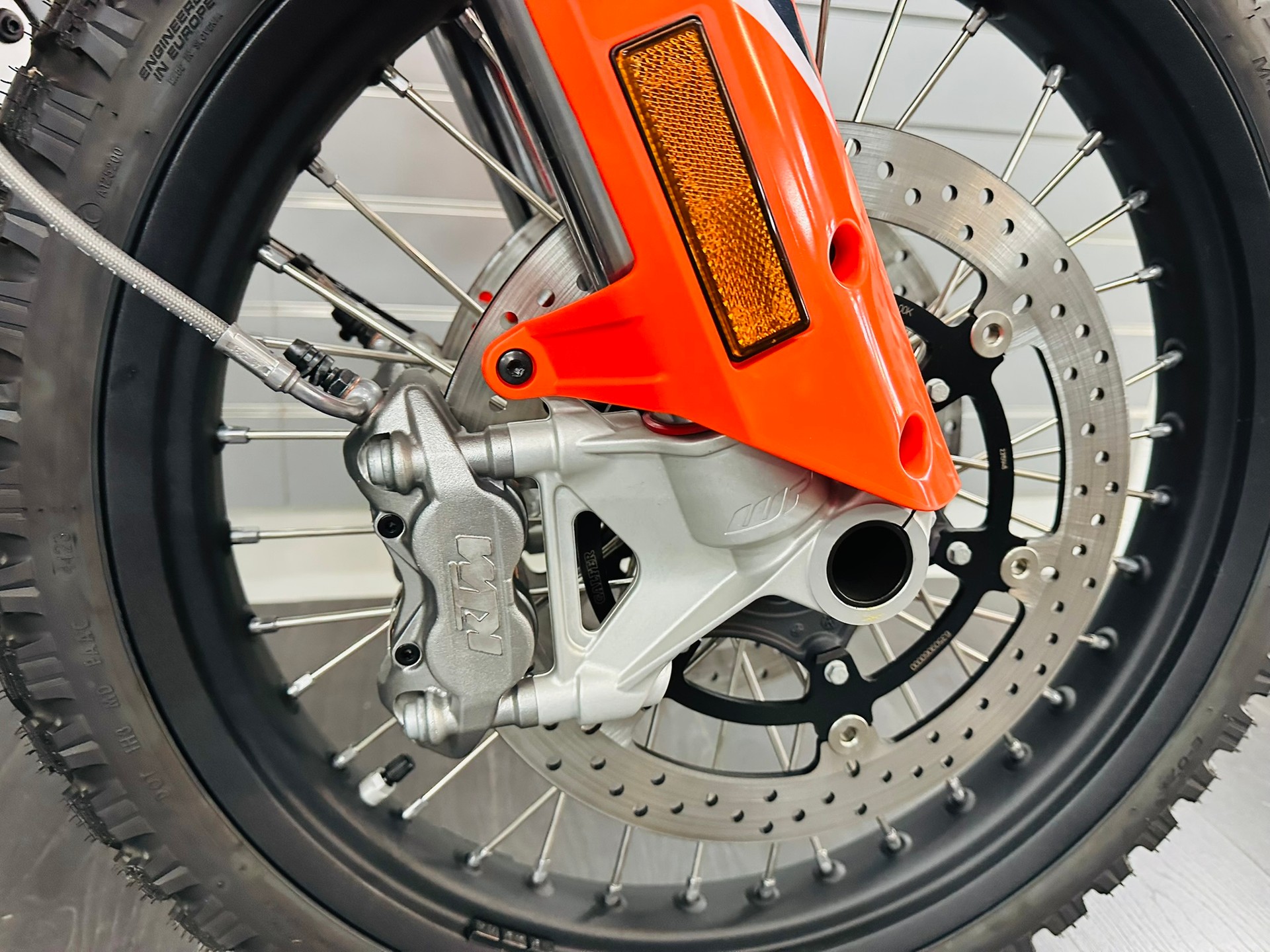 KTM 890 Adventure R - 4