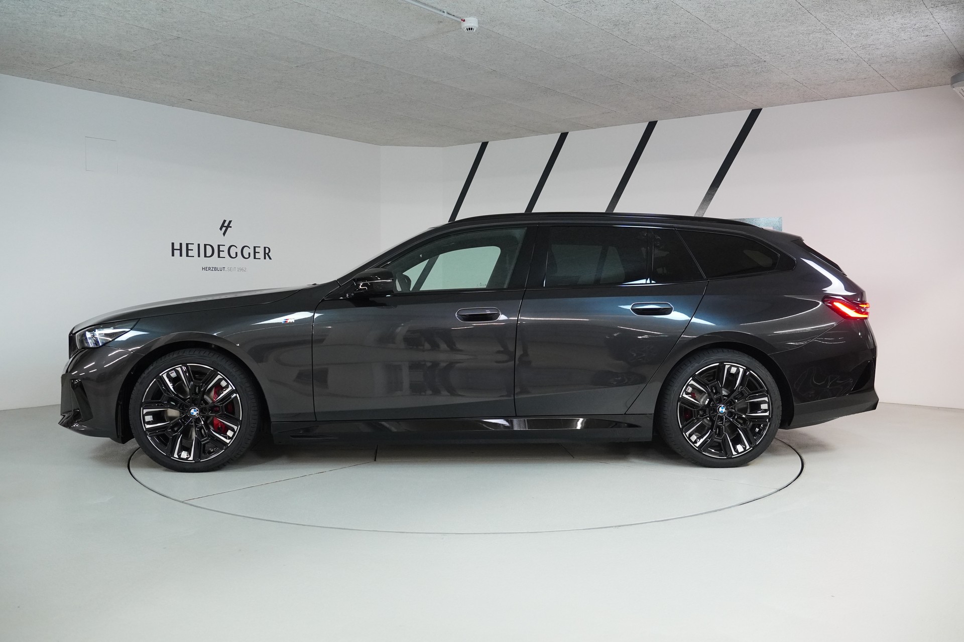 BMW i5 M60 Touring M Sport Pro - 4