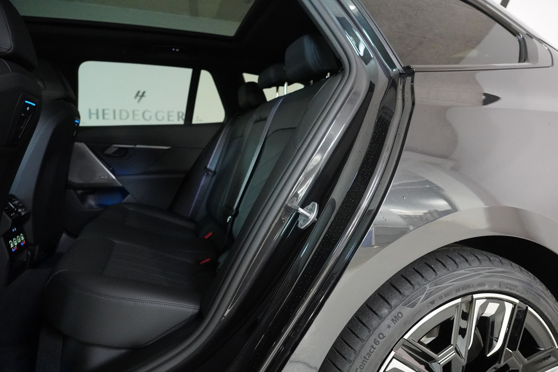 BMW i5 M60 Touring M Sport Pro - 13