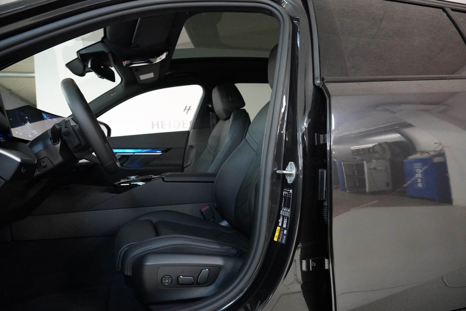 BMW i5 M60 Touring M Sport Pro - 11