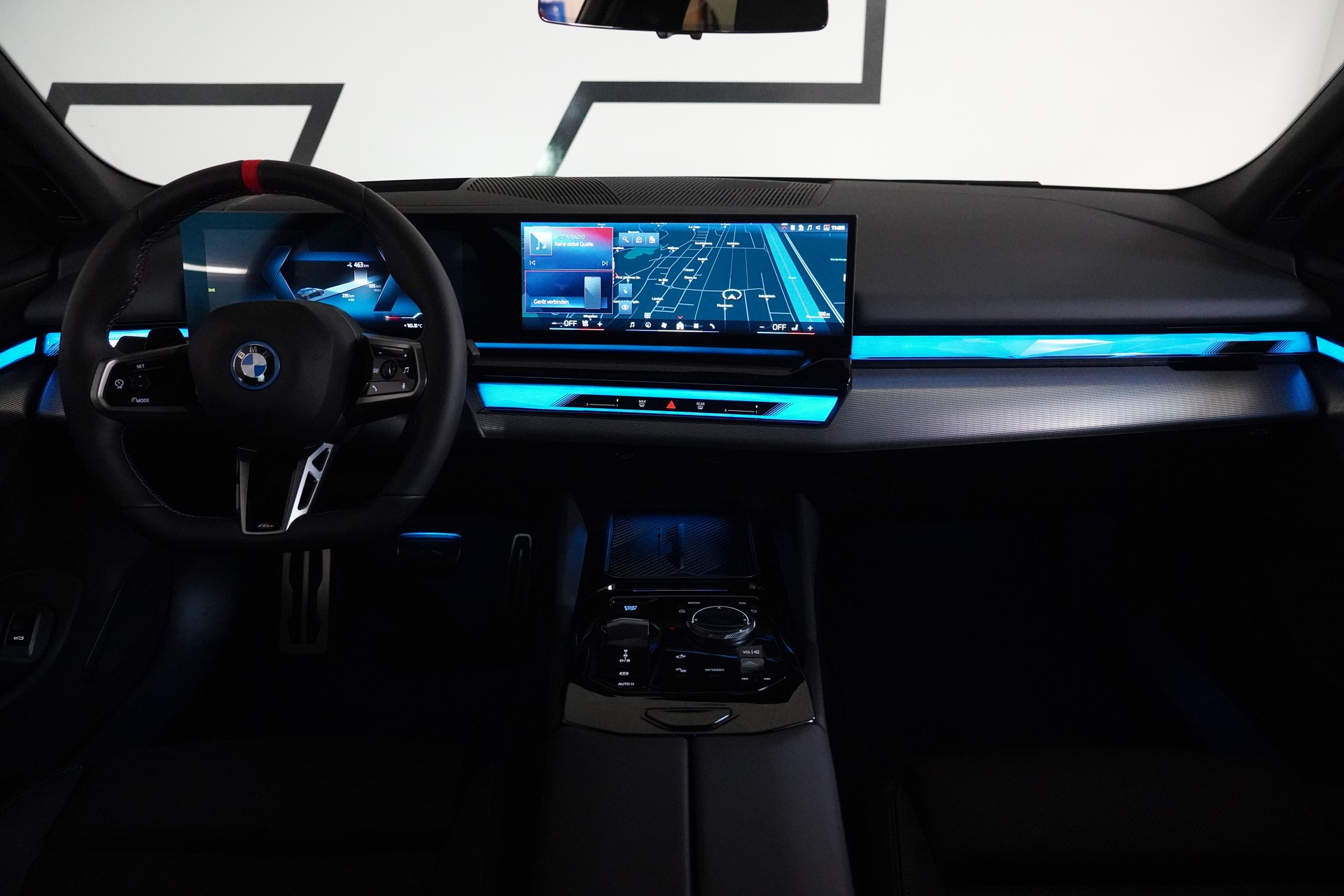 BMW i5 M60 Touring M Sport Pro - 18