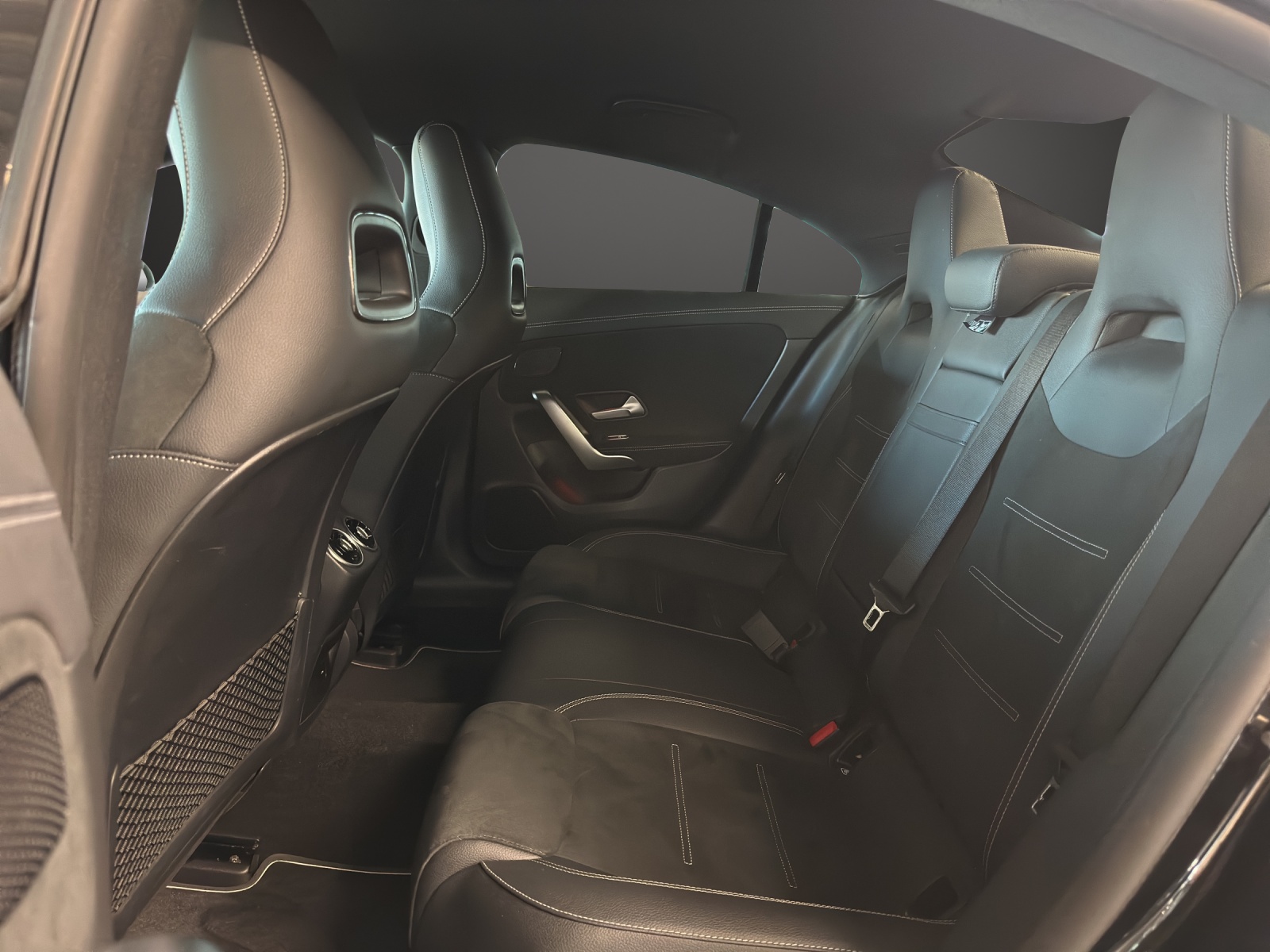 MERCEDES-BENZ CLA 250 AMG Line 4Matic - 12