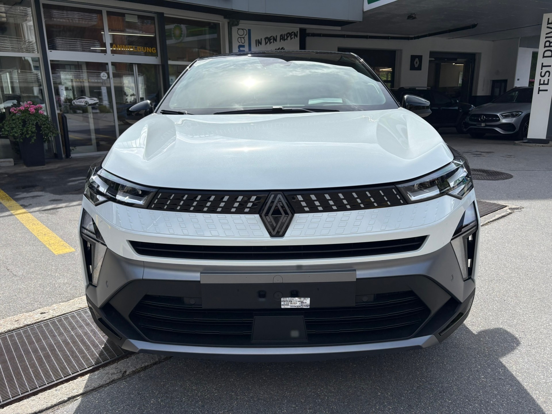 RENAULT Captur 1.8 E-Tech 160 Esprit Alpine - 2