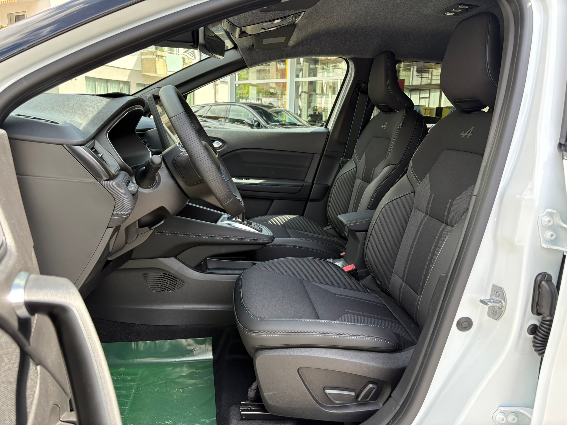 RENAULT Captur 1.8 E-Tech 160 Esprit Alpine - 9