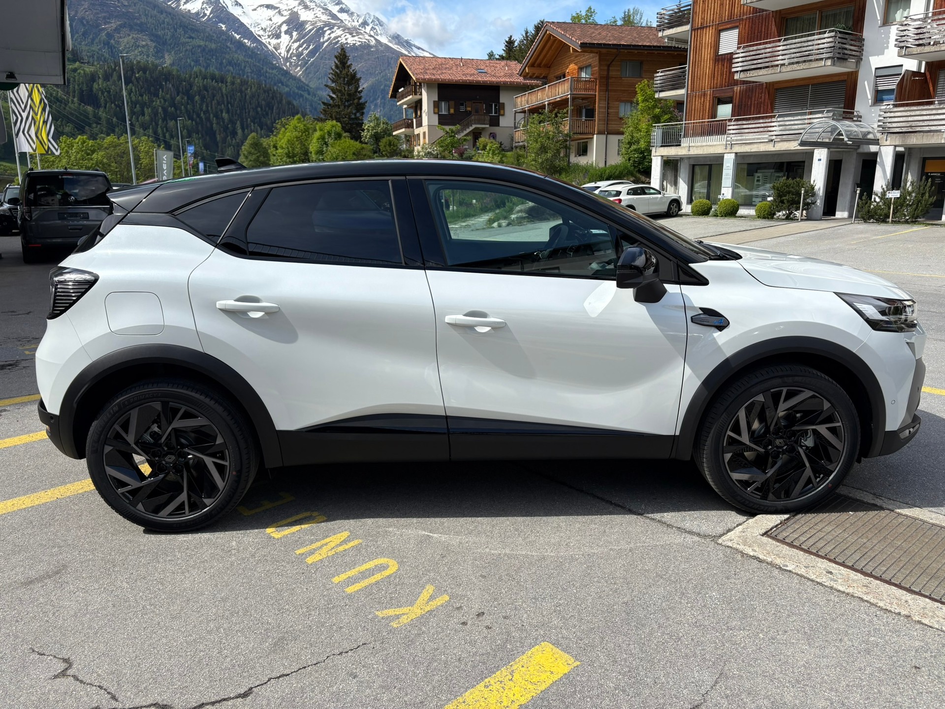RENAULT Captur 1.8 E-Tech 160 Esprit Alpine - 4