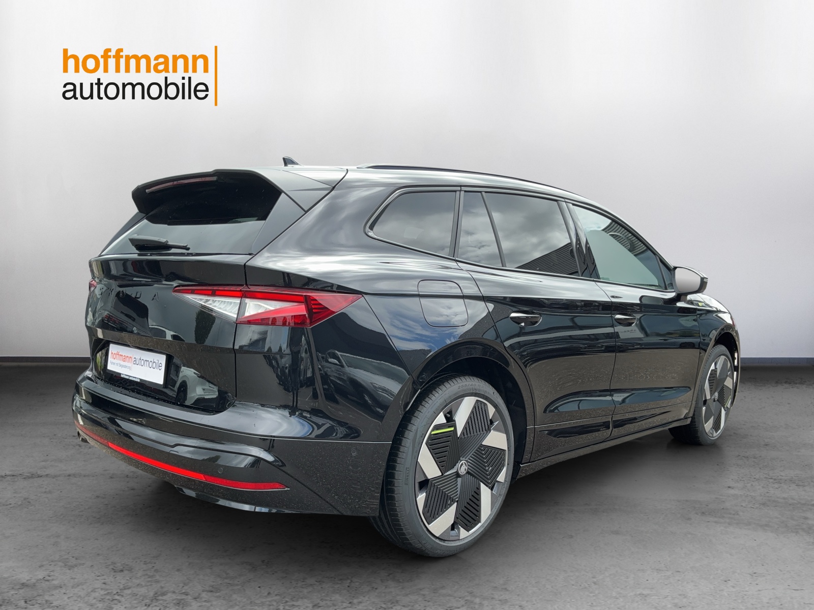 SKODA Enyaq 4x4 RS - 4