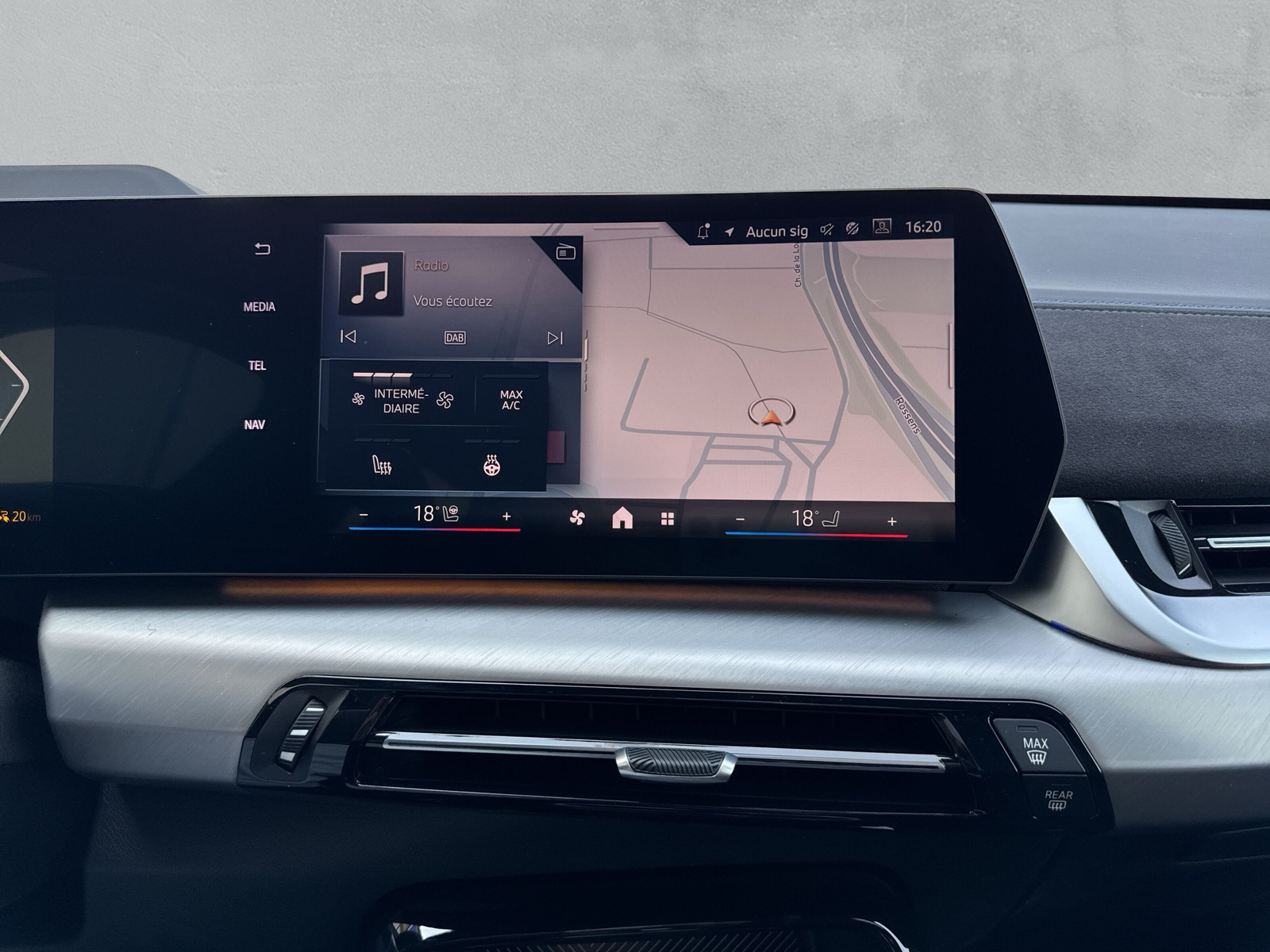 BMW iX1 xDrive 30 M Sport - 19