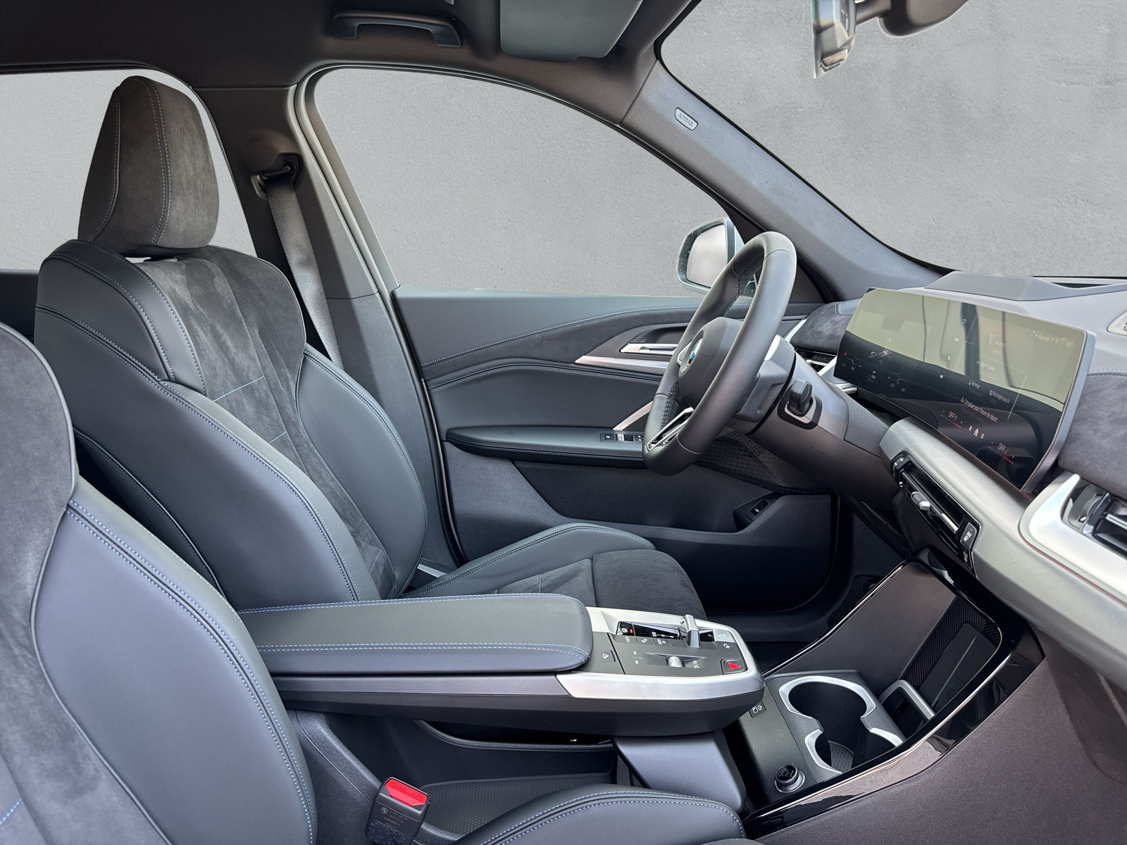 BMW iX1 xDrive 30 M Sport - 14