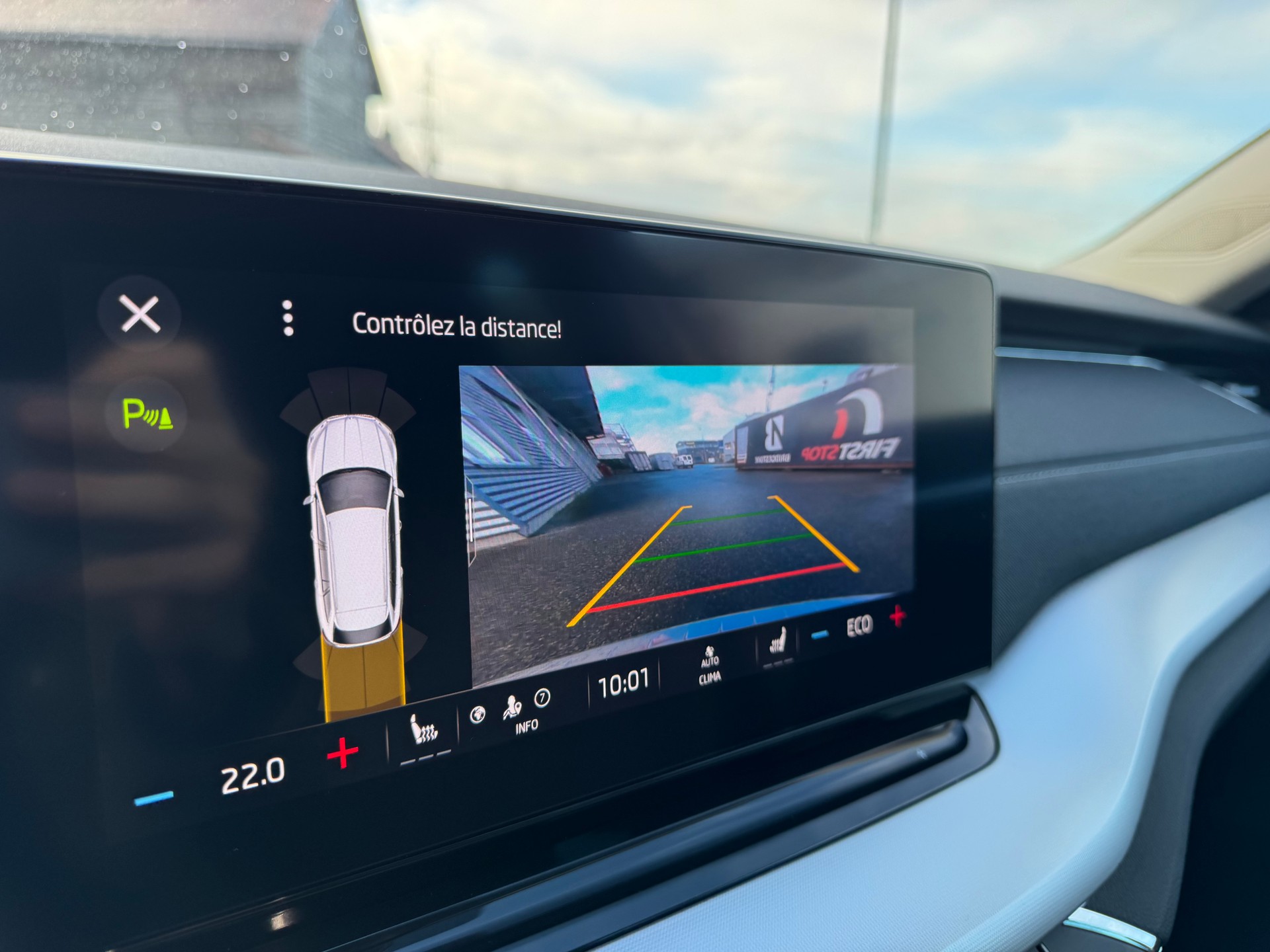 SKODA Octavia Combi 1.4 TSI PHEV DSG Style - 14