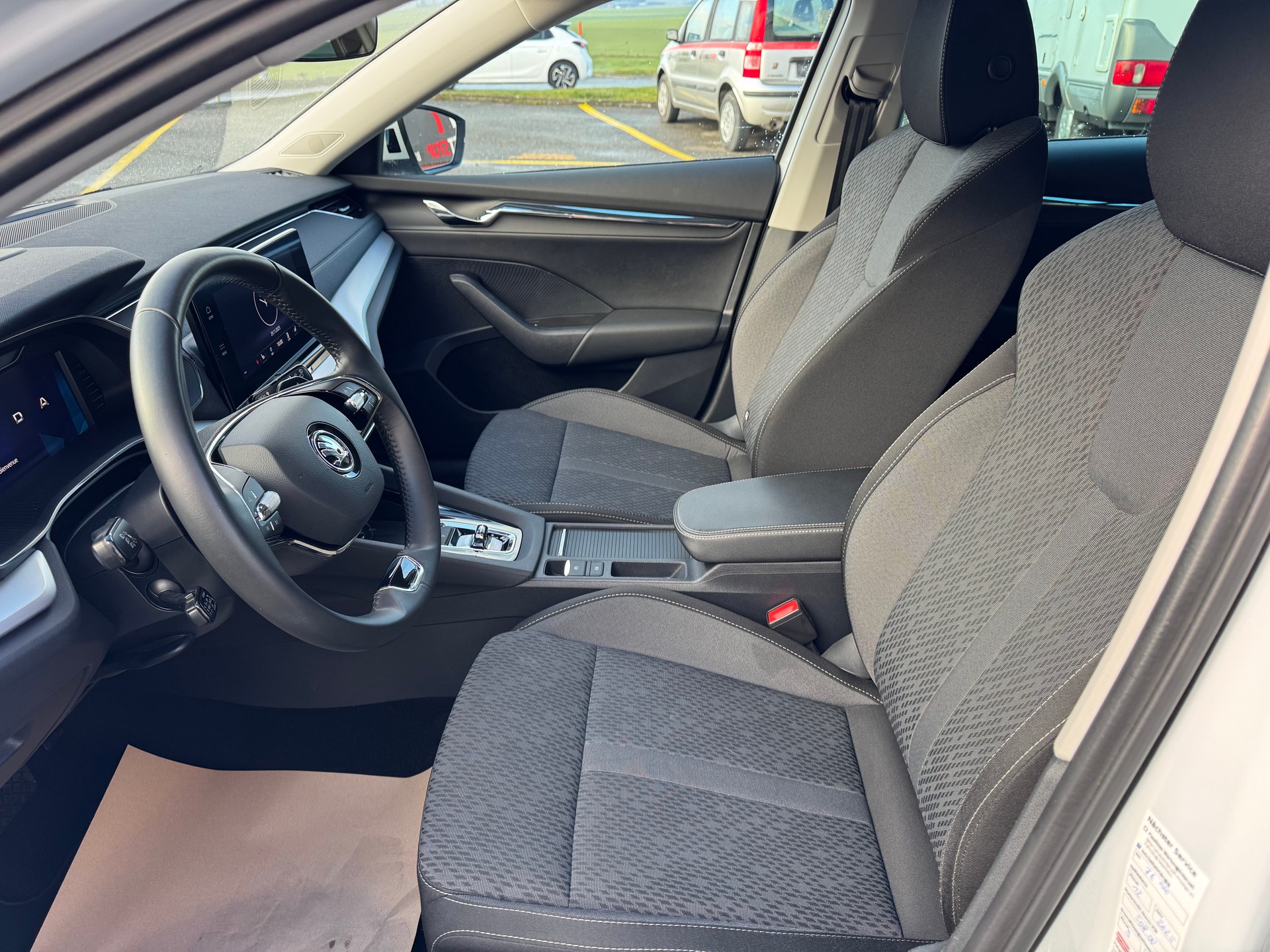 SKODA Octavia Combi 1.4 TSI PHEV DSG Style - 6