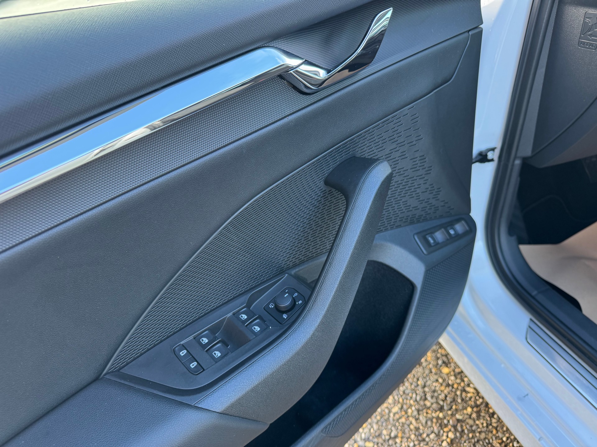 SKODA Octavia Combi 1.4 TSI PHEV DSG Style - 9