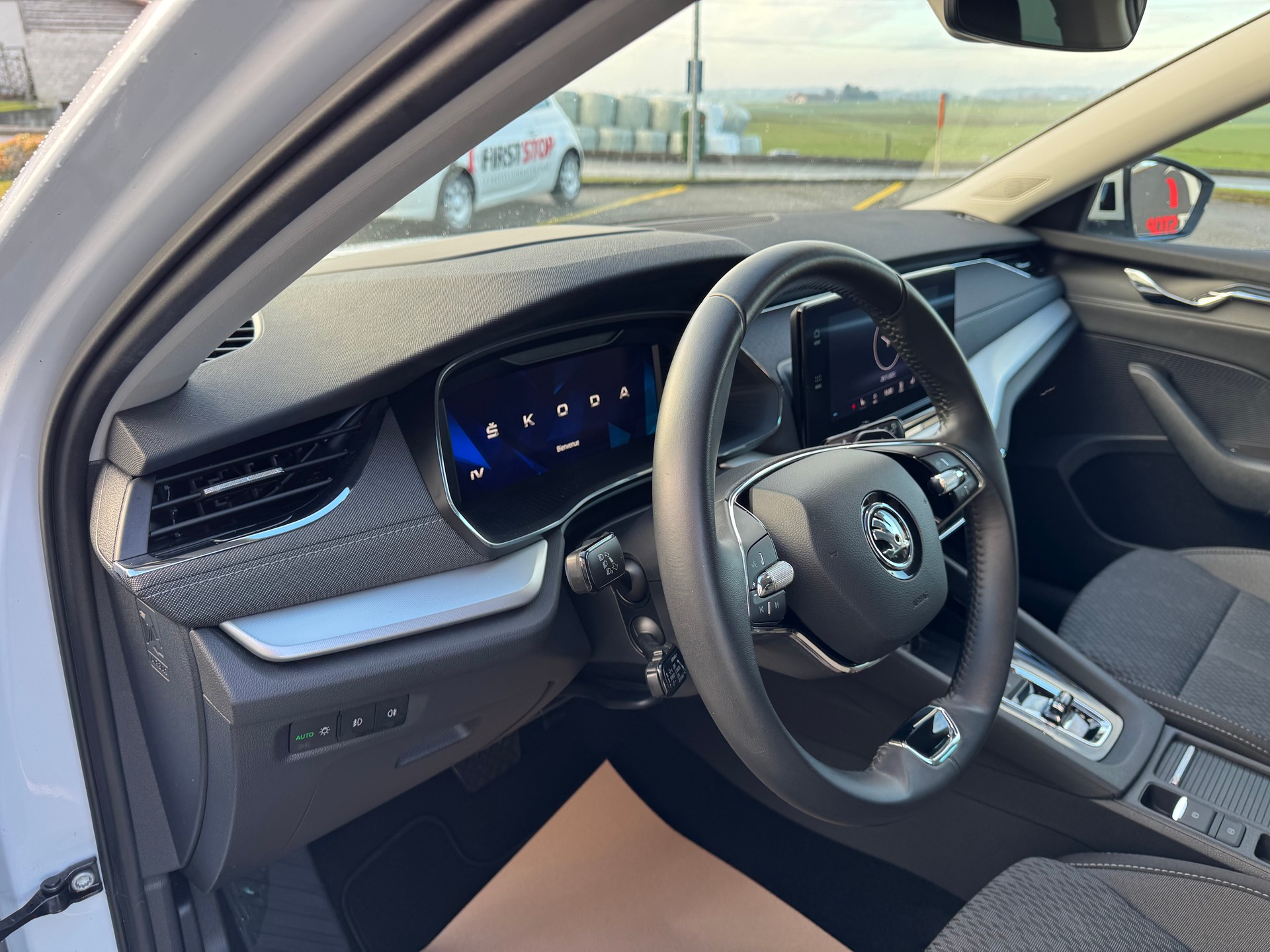 SKODA Octavia Combi 1.4 TSI PHEV DSG Style - 10