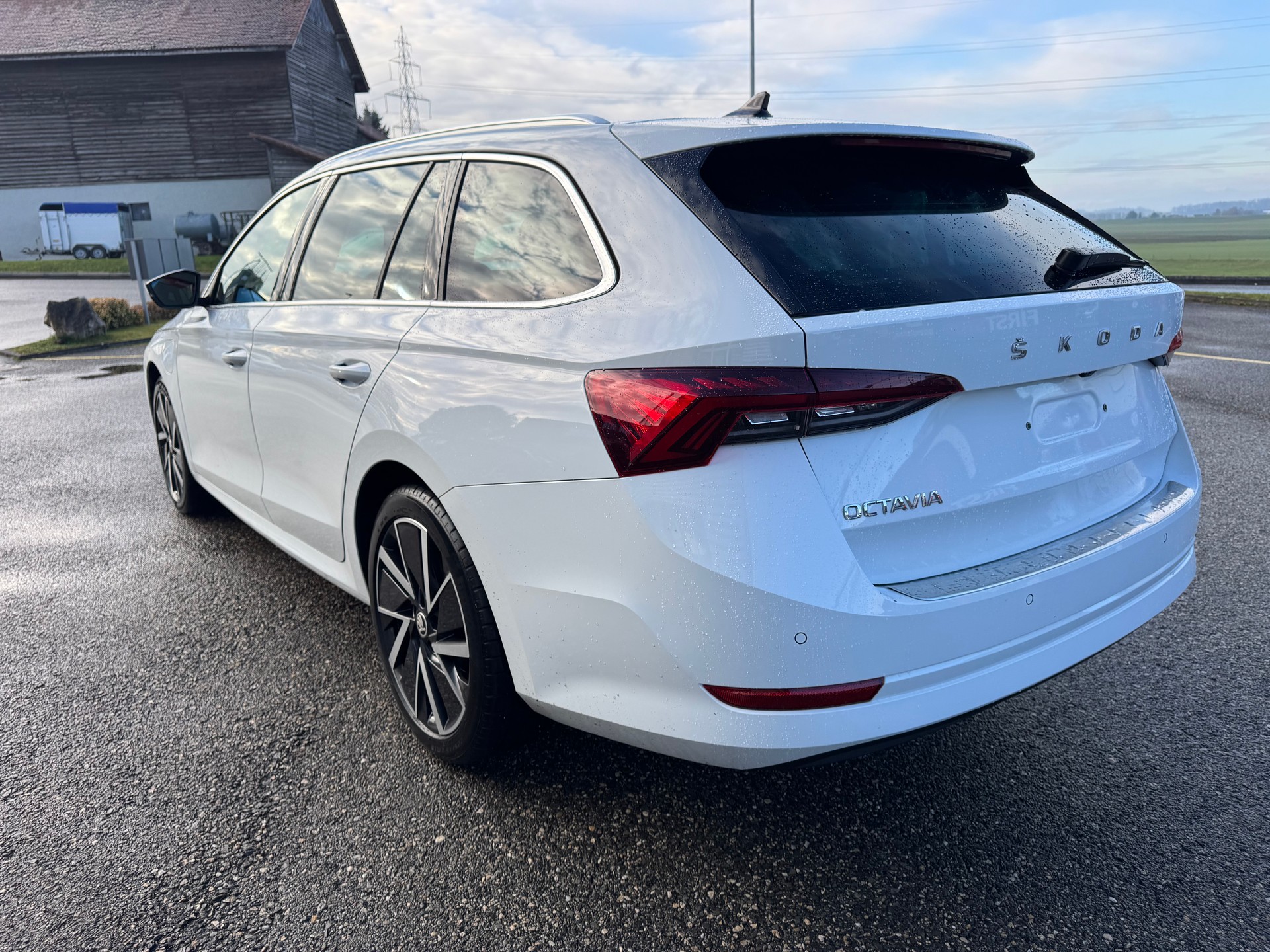 SKODA Octavia Combi 1.4 TSI PHEV DSG Style - 3