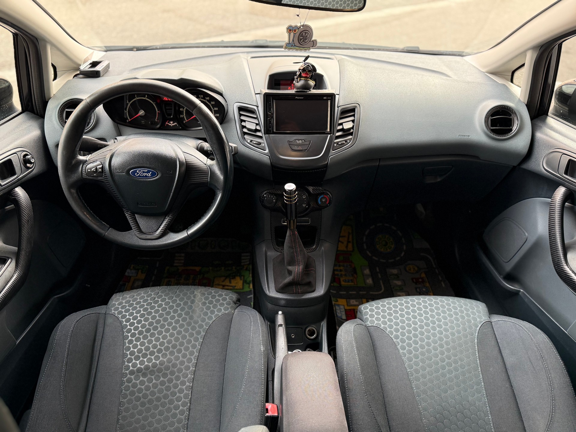 FORD Fiesta 1.6 16V Titanium - 7